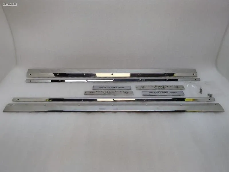 Bentley Azure / Continental BENTLEY CONTINENTAL T 1996-2003 Door Sill Jack Barclay LTD MULLINER PARK WARD Body type: Coupe
Fuel: Petrol