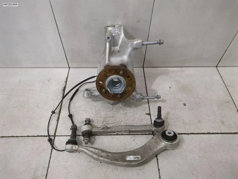 BMW 4 (G22 / G23 / G26)  BMW 4 G83 M4 Left Front Hub 31218095649 AWD Wheel Bearing Housing Front Left X DRIVE Body type: Convertible
Fuel: Petrol