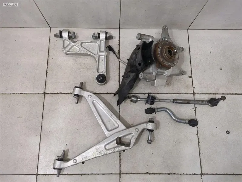 McLaren 650S Spider 14-17 Left Rear Hub 13B1197CP Wheel Bearing Housing Rear Left Brand/Model: McLaren 650S
Year: 2015
Engine: 37...