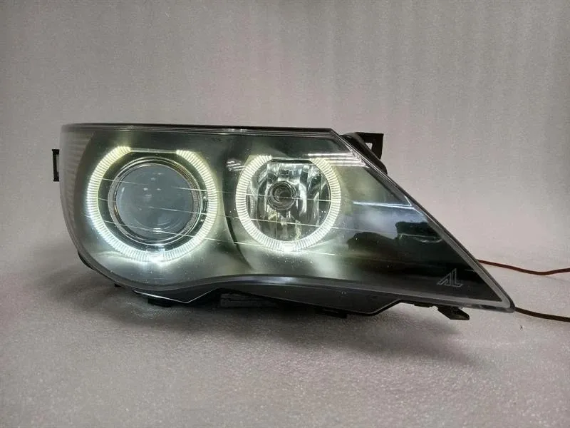 BMW 6 (E63 / E64) BMW 6 E64 E63 Right Headlight 7165982 Headlight Right Bi-Xenon Dynamic OEM Body type: Coupe
Fuel: Petrol