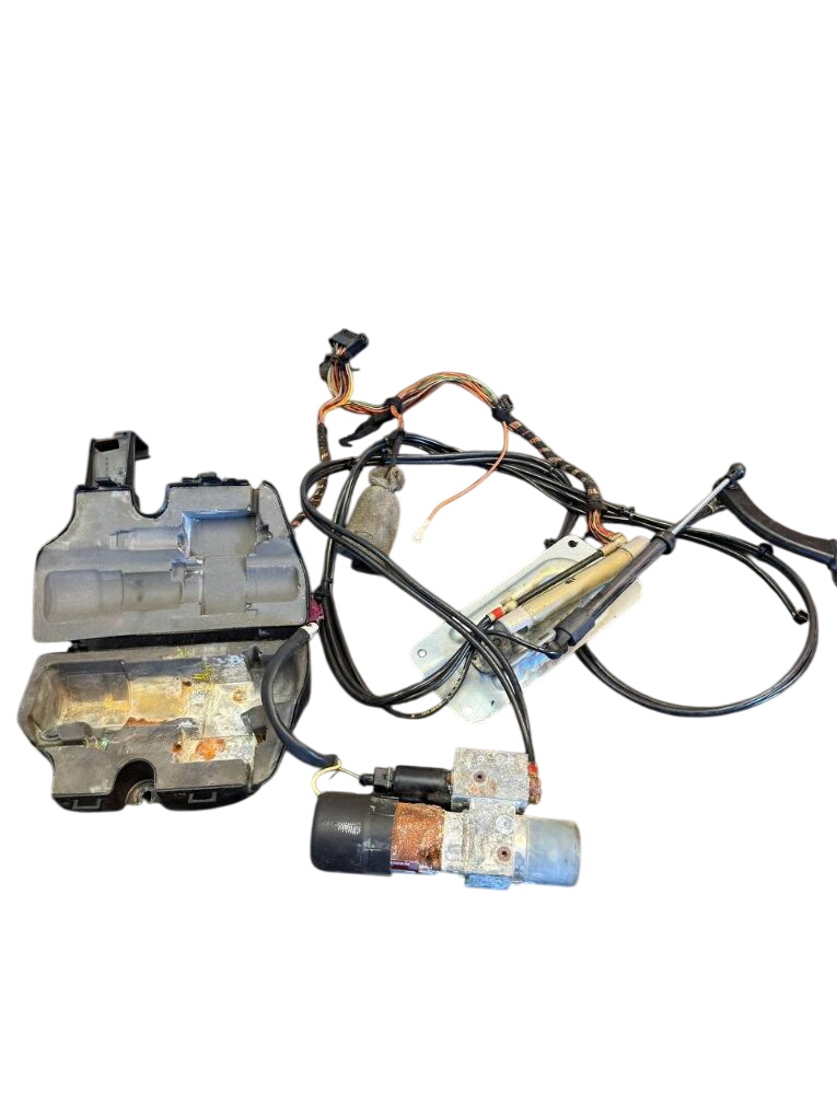 Mercedes-Benz A (W169) Power bootlid / tailgate motor A1648000148 A1648000748 A1648001948 Power bootl...