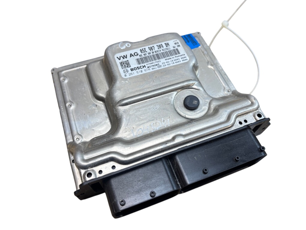 Audi Q3 (F3) Engine Control Unit / module (ECU) 0261S1061K Engine Control Unit / module (ECU) A...