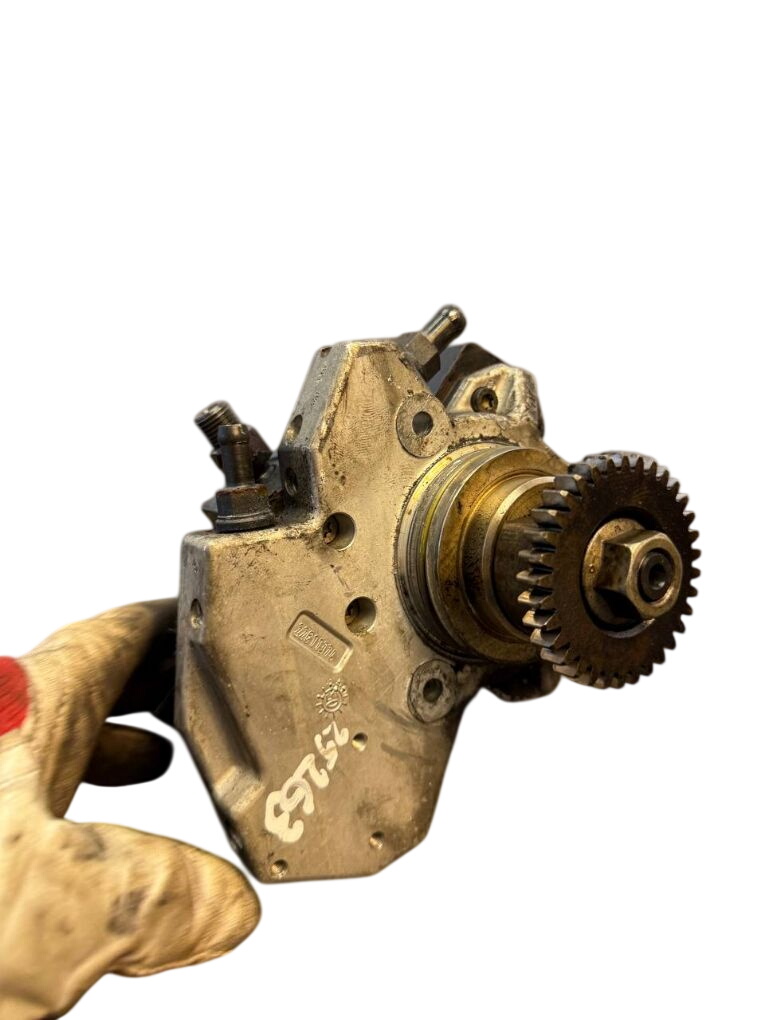Mercedes-Benz A (W169) Fuel injection pump, diesel A6420103302 6420103302 0445010095 A6420700401 A...