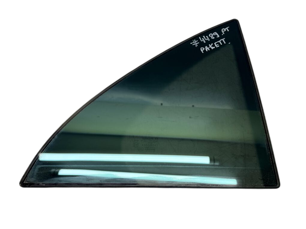 Mercedes-Benz A (W176) Door quarter Window glass rear right A2227300417 Door quarter Window glass rear righ...