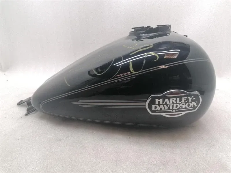 Harley-Davidson TOURING Fuel Tank Ultra Classic Electra Glide (2009 Brand/Model: HARLEY-DAVIDSON TOURING
Year: 2009...