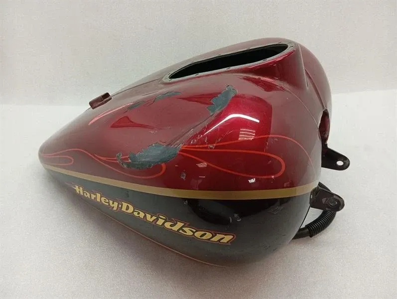 Harley-Davidson TOURING Fuel Tank FLHTCSE2 CVO (2005 Brand/Model: HARLEY-DAVIDSON TOURING
Year: 2005...