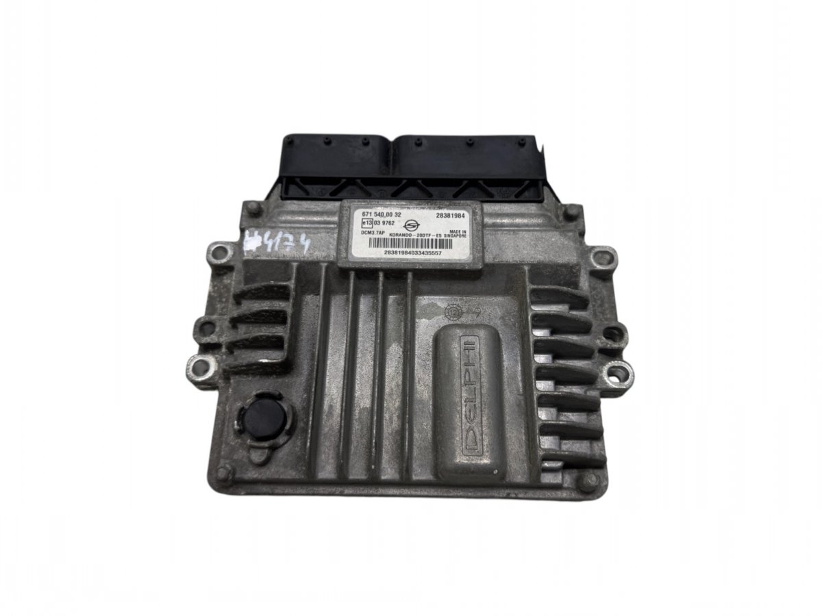 Ssangyong Korando, New Actyon Engine Control Unit / module (ECU) 6715400032 28381984 Engine Control Unit / modul...
