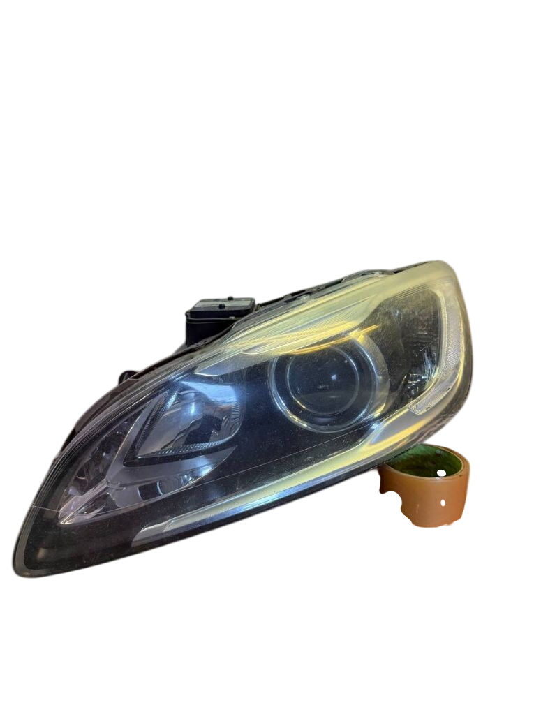 Volvo S60 ajovalo (vasen) 31395902 Headlight left VOLVO S60 II / V60 I (2...
