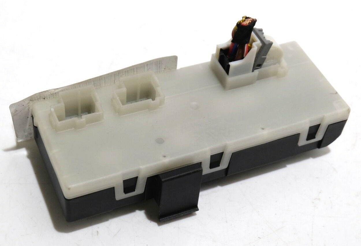 BMW 5 (G30 / G31) Tailgate/trunk control unit/module BMW M5 Tailgate/trunk control unit/module OEM 6...