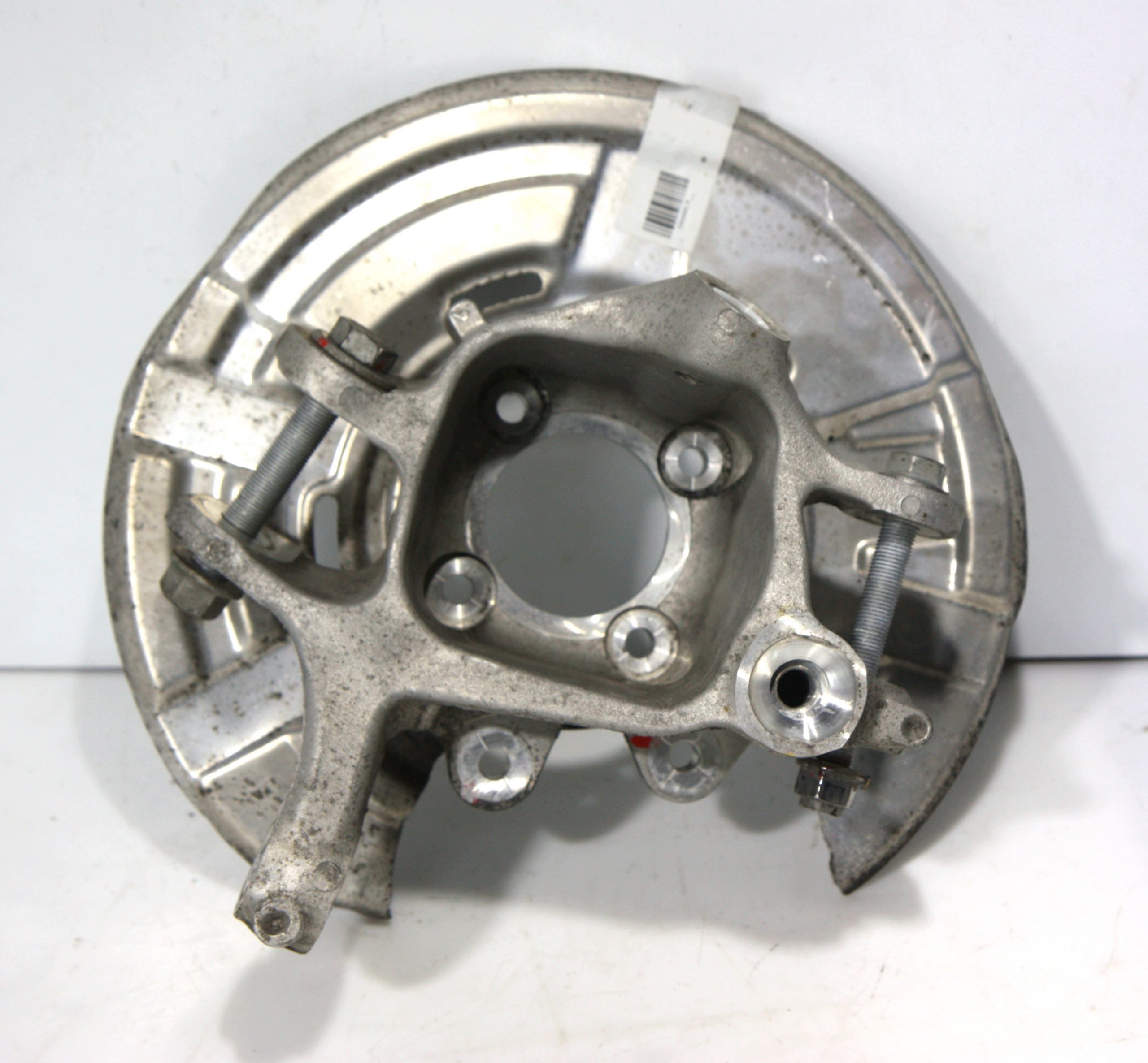 BMW 6 (F06 / F12 / F13) Rear wheel hub BMW 6 SERIES Rear wheel hub OEM 33306852892

Pa...