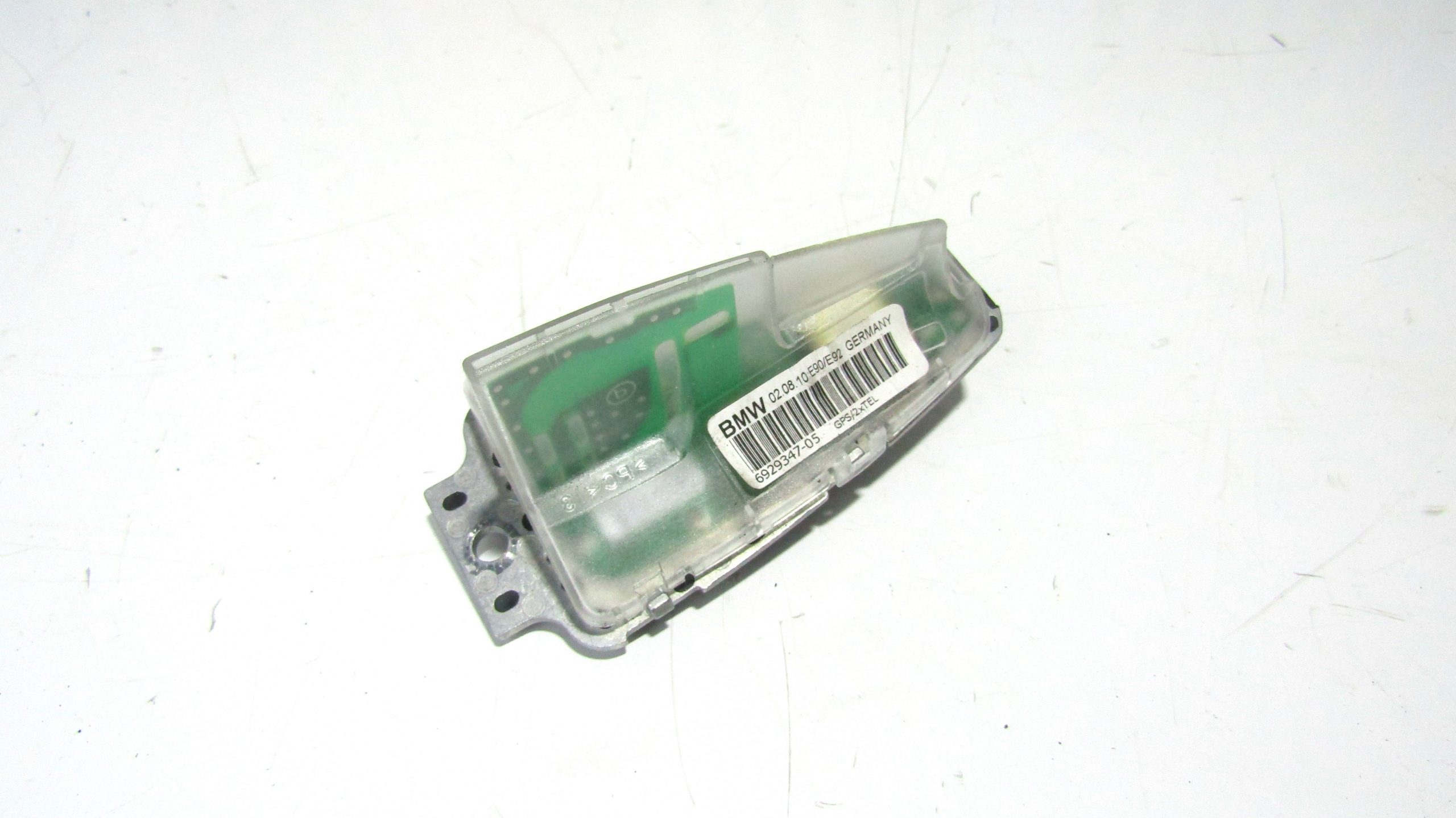 BMW 3 (E90 / E91 / E92 / E93) Aerial antenna amplifier BMW 3 SERIES Aerial antenna amplifier OEM 69293...