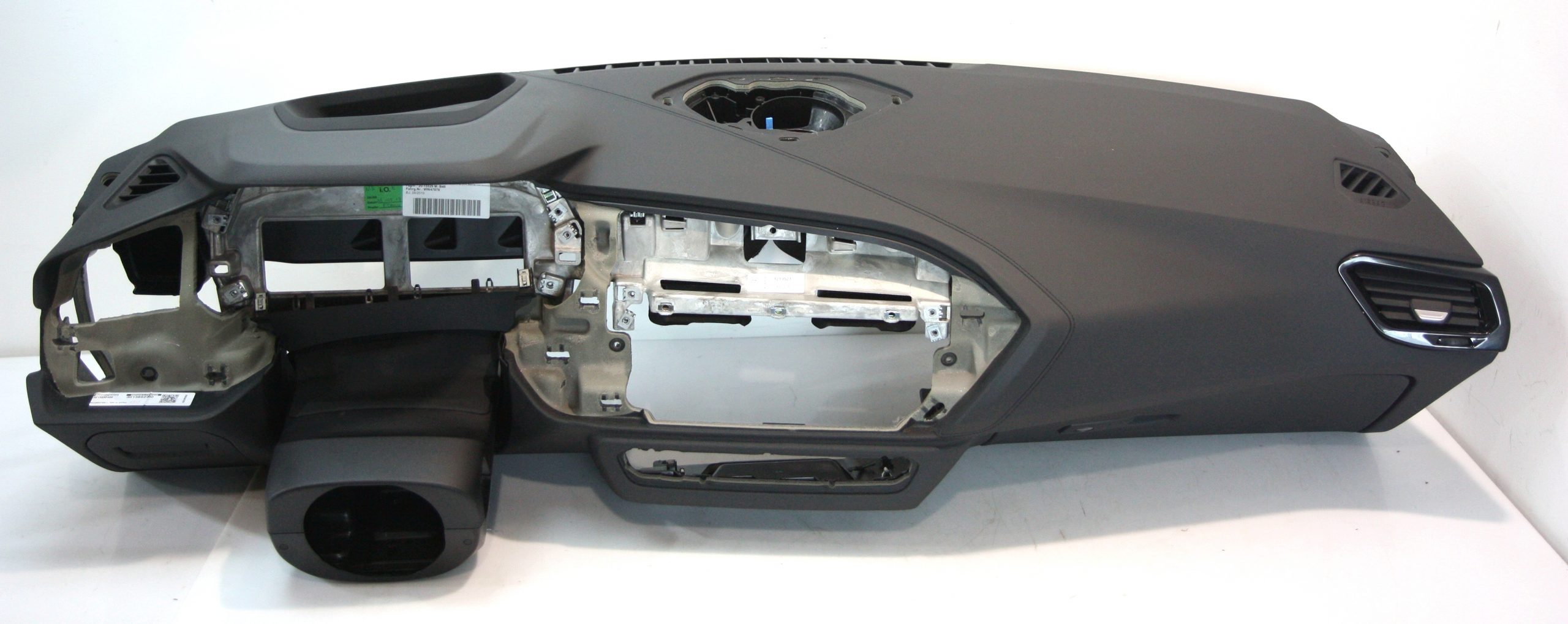 BMW Z4 (E89) Dashboard BMW Z4 Dashboard OEM 51166807470

Part codes: 5...