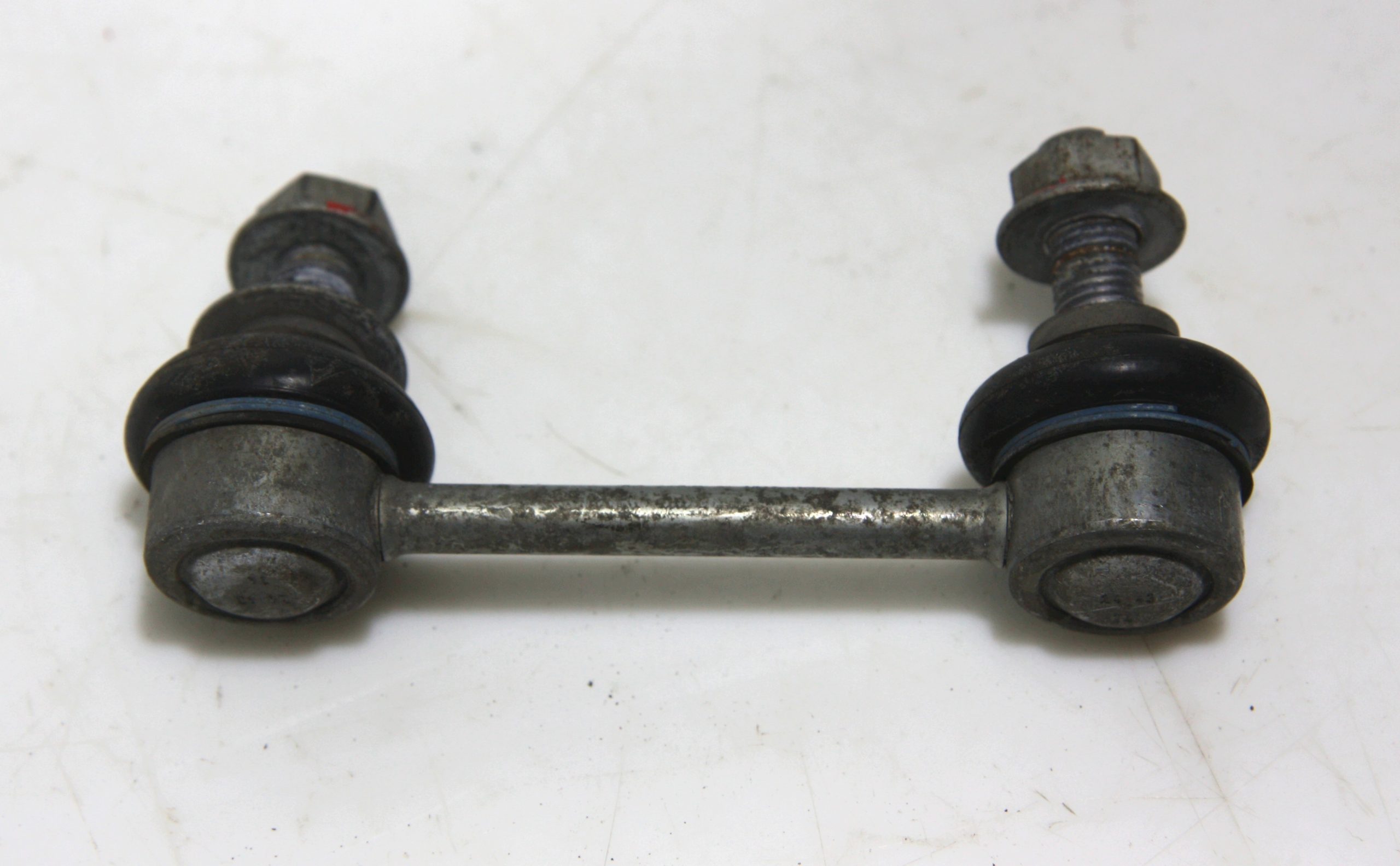 BMW 6 (F06 / F12 / F13) Rear anti-roll bar/stabilizer link BMW 6 SERIES Rear anti-roll bar/stabilizer link...