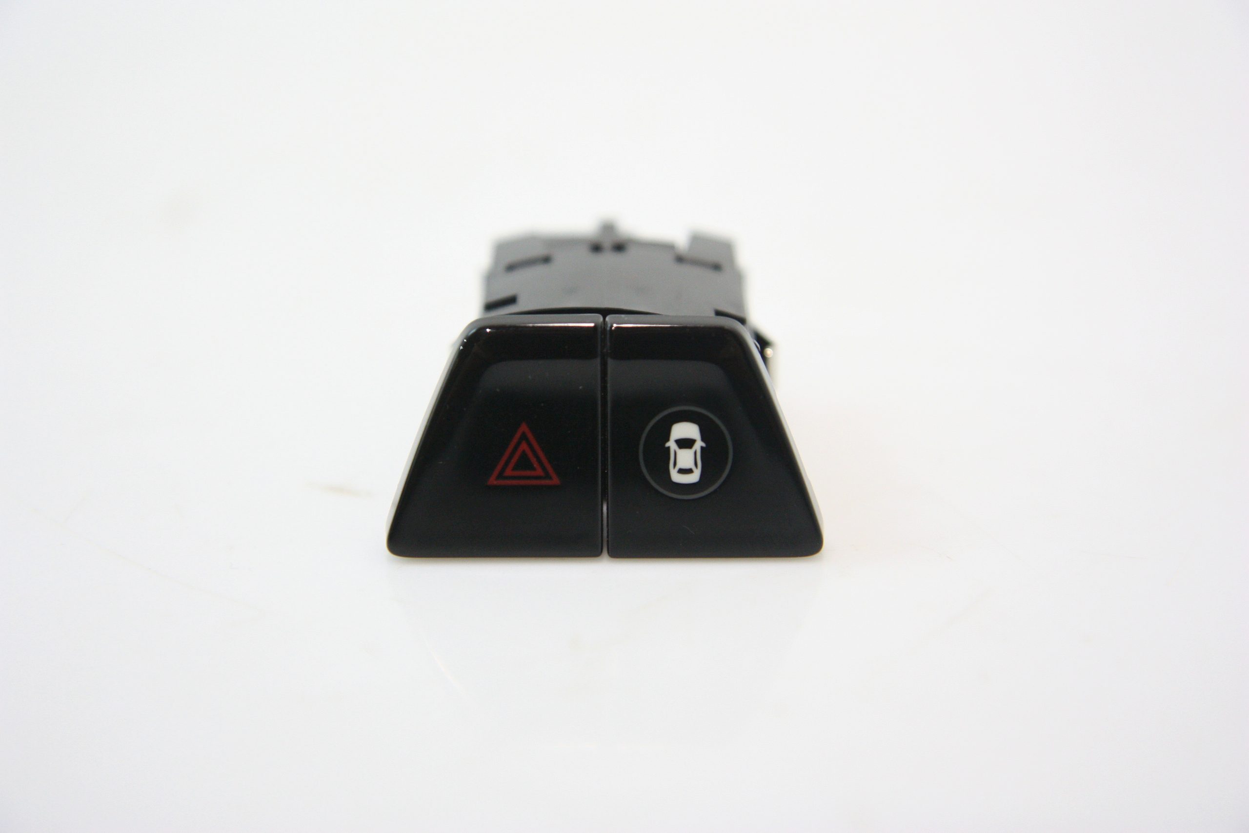 BMW 5 (G30 / G31) Hazard light Switch BMW M5 Hazard Light Switch OEM 61319383535

Par...