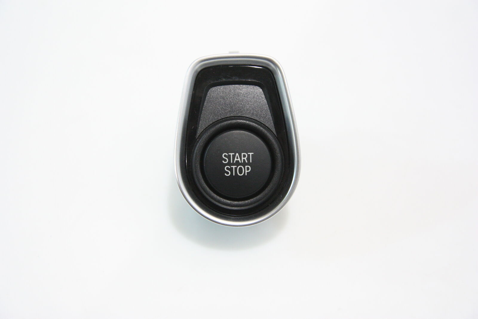 BMW 3 (F30 / F31) Engine start stop button switch BMW 3 SERIES Engine start stop button switch OE...