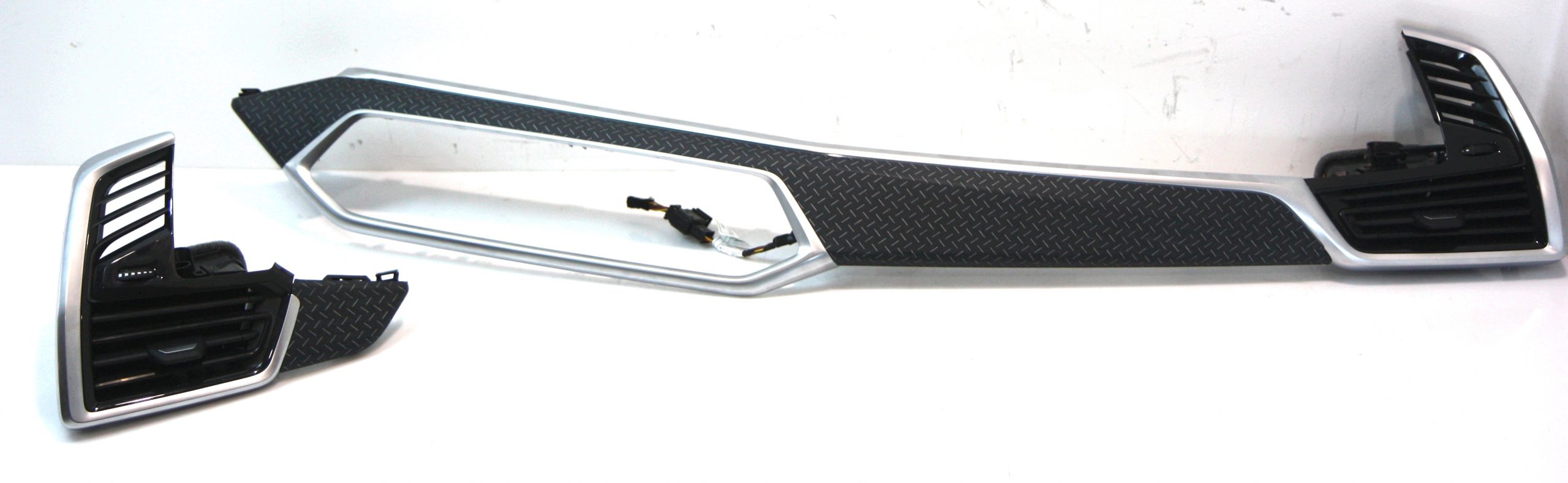 BMW X5 (G05) Center console decorative trim