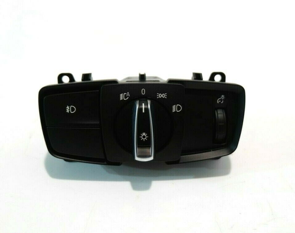 BMW X5 (F15) Свет переключатель BMW X5 Light switch OEM 61319311721

Part codes...