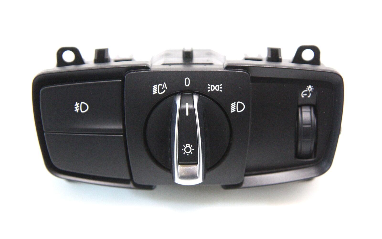 BMW X5 (F15) Свет переключатель BMW X5 Light switch OEM 61316824887

Part codes...