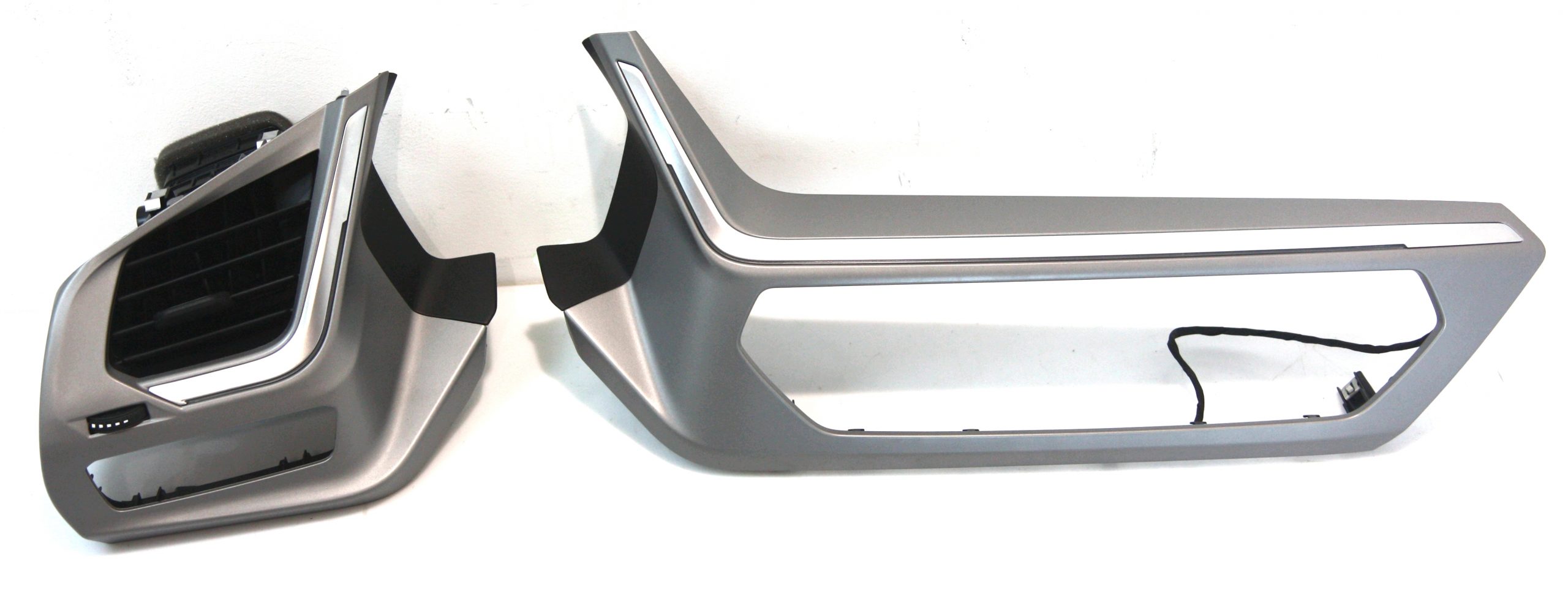 BMW Z4 (E89) Center console decorative trim BMW Z4 Center console decorative trim OEM 51459...