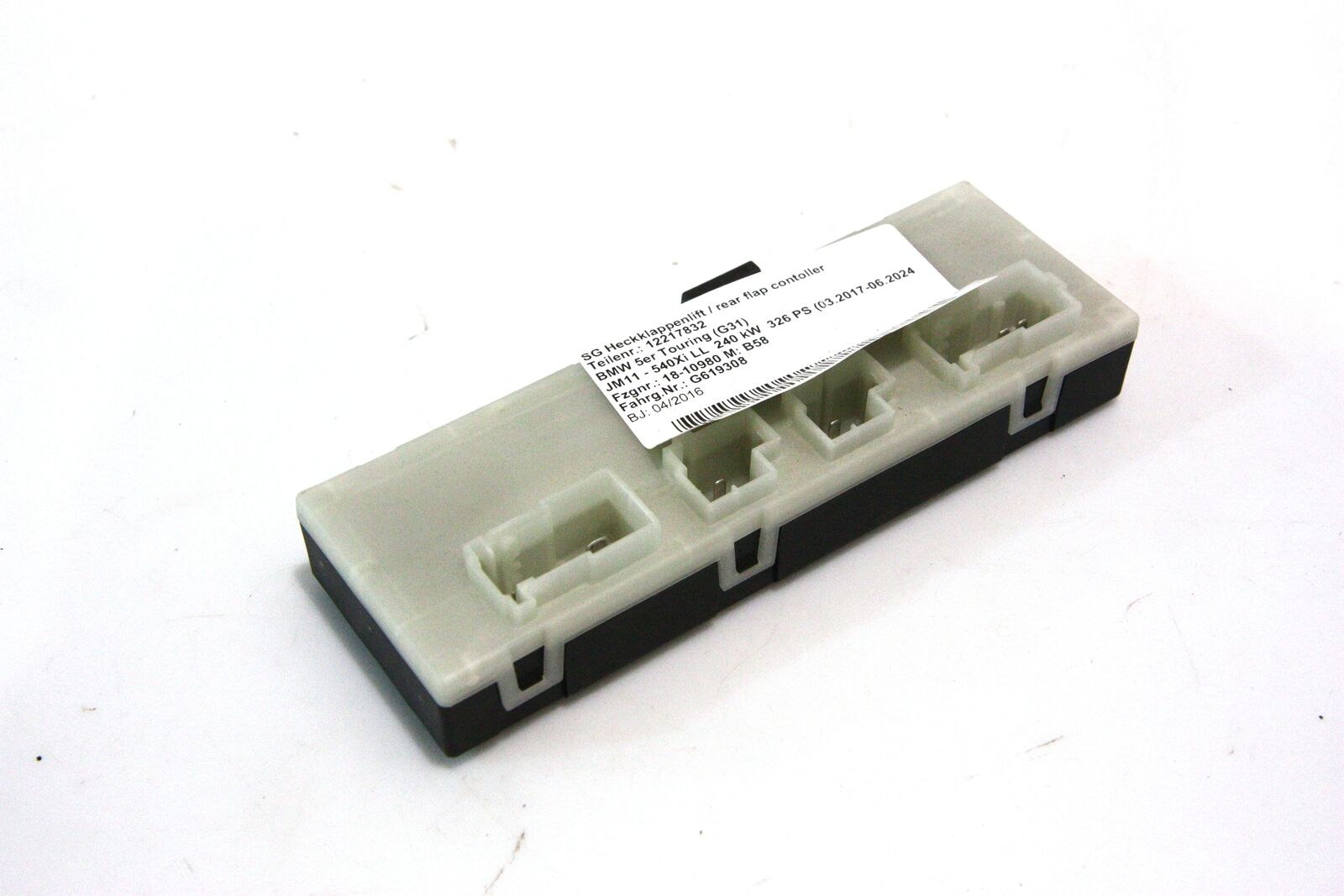 BMW 5 (G30 / G31) Tailgate/trunk control unit/module BMW 5 SERIES Tailgate/trunk control unit/module...