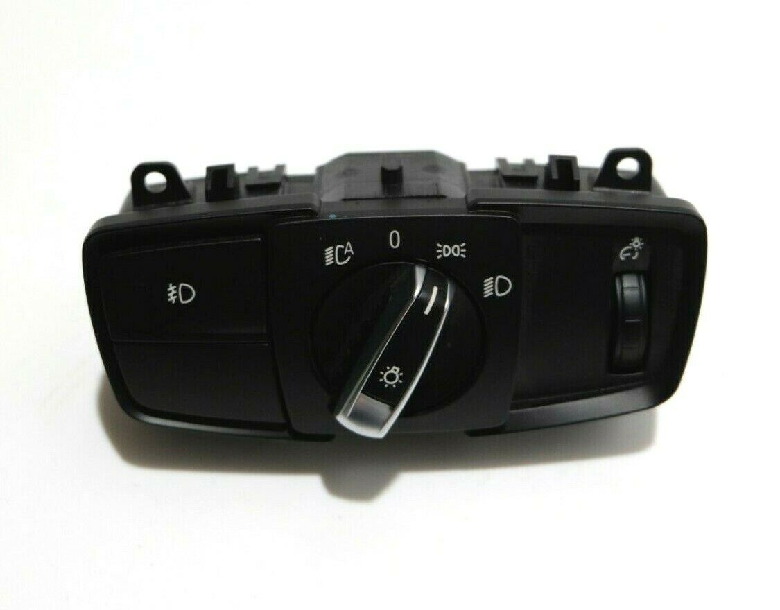 BMW X5 (F15) Свет переключатель BMW X5 Light switch OEM 61319390196

Part codes...