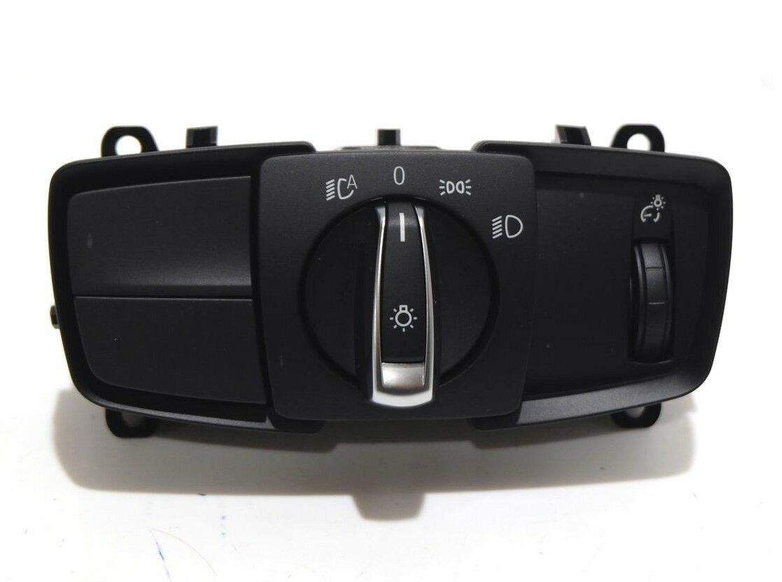 BMW 3 (F30 / F31) Valokatkaisin BMW 3 SERIES Light switch OEM 61316847504

Part...