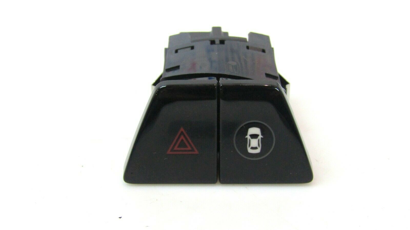 BMW 5 (G30 / G31) Hazard light Switch BMW M5 Hazard Light Switch OEM 61316993047

Par...