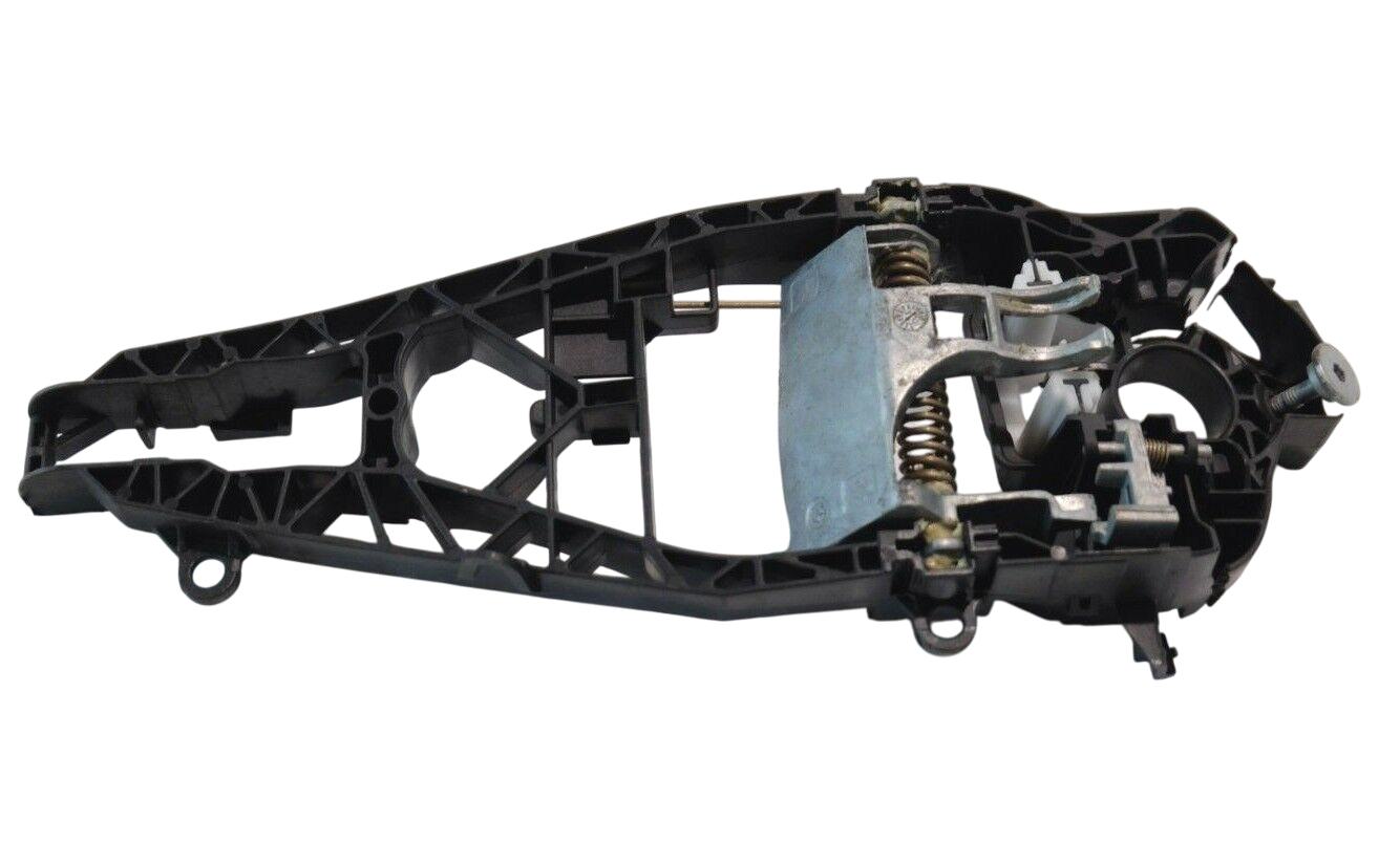 BMW X1 (F48) Rear door exterior handle/bracket BMW X1 Rear door exterior handle/bracket OEM 51...