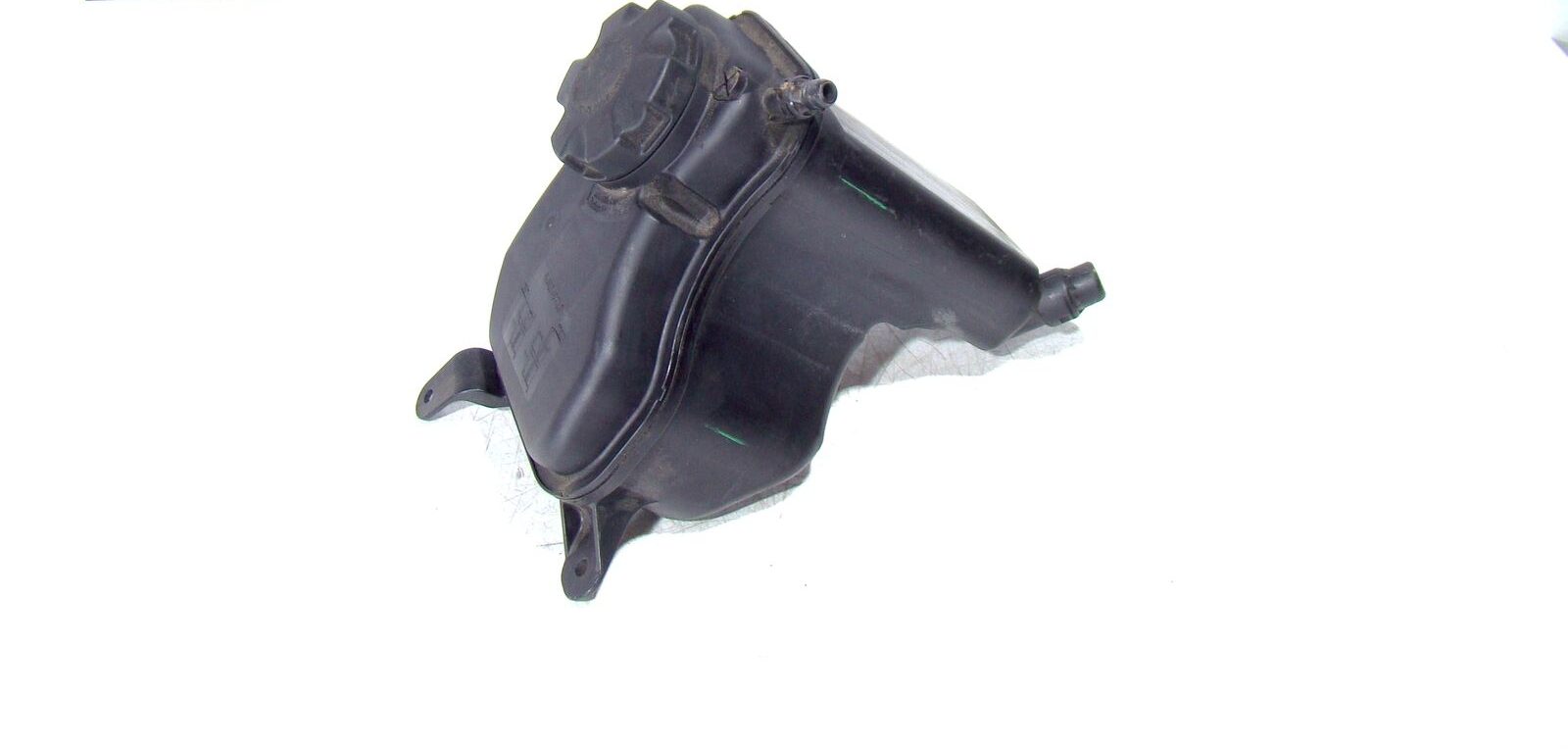 BMW 1 (E81 / E82 / E87 / E88) Coolant expansion tank/reservoir BMW 1 SERIES Coolant expansion tank/reservoir O...