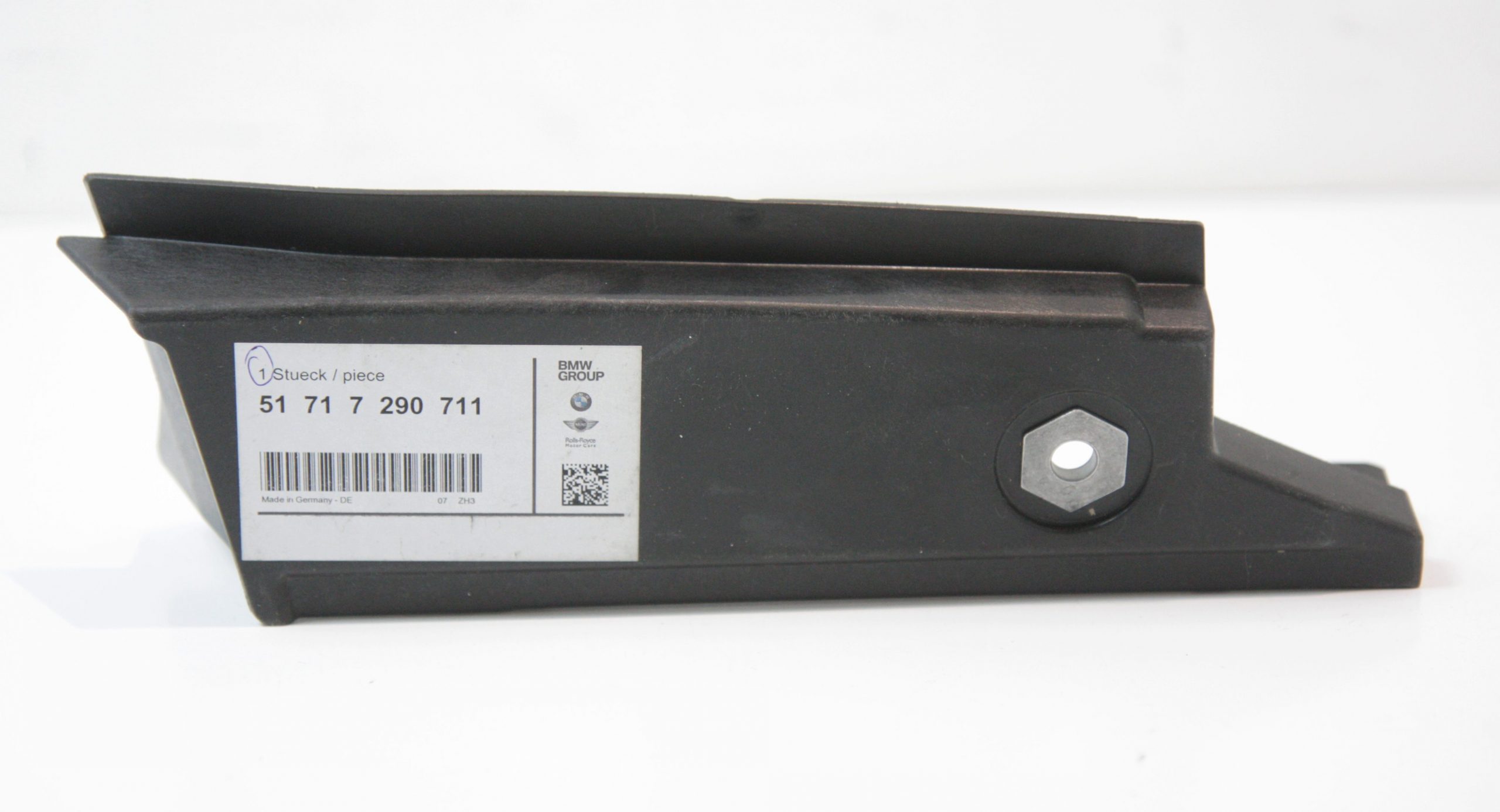BMW 2 (F22 / F23) Battery bracket