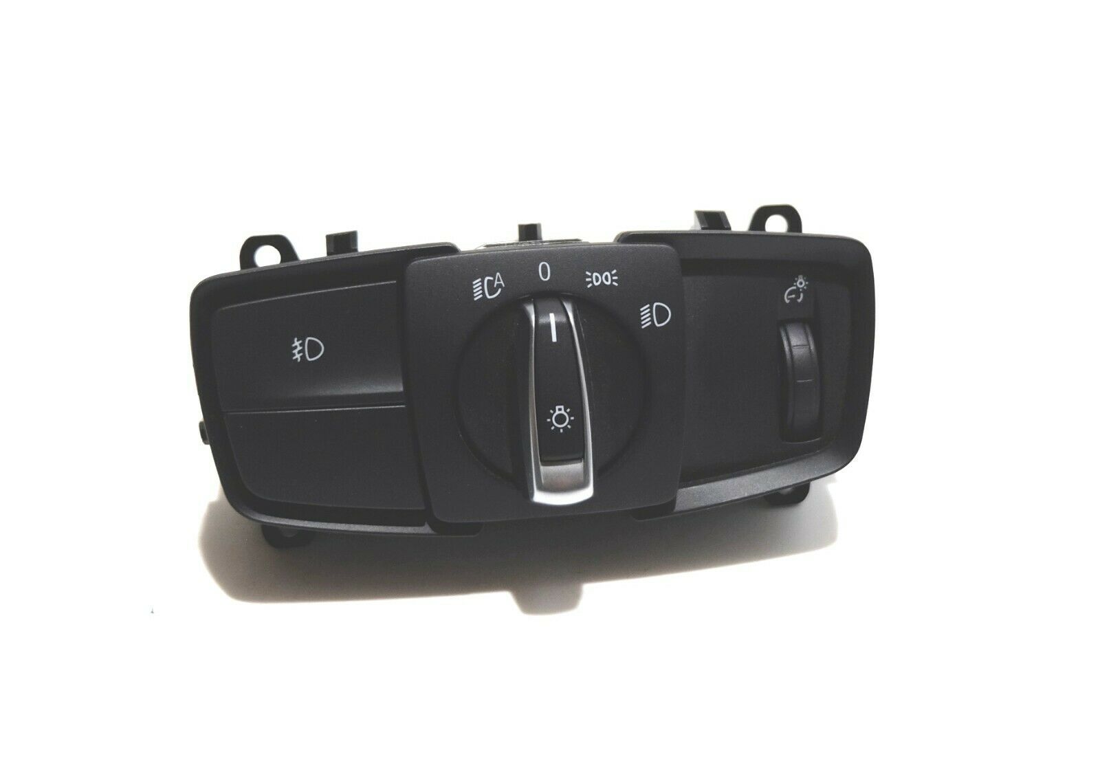 BMW 3 (F30 / F31) Valokatkaisin BMW 3 SERIES Light switch OEM 61319393941

Part...