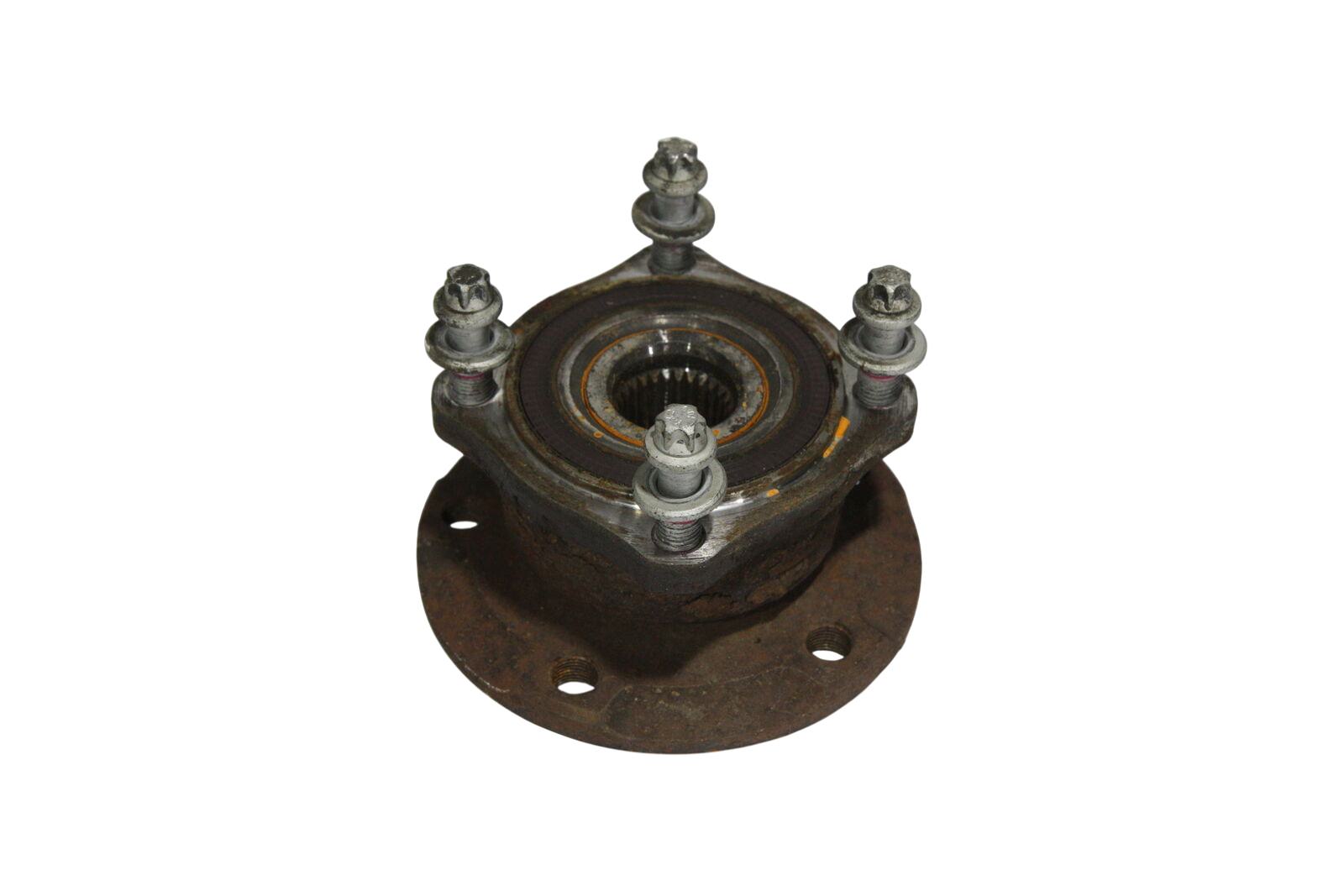 BMW 6 (F06 / F12 / F13) Rear wheel ball bearing BMW 6 SERIES Rear wheel ball bearing OEM 330068...
