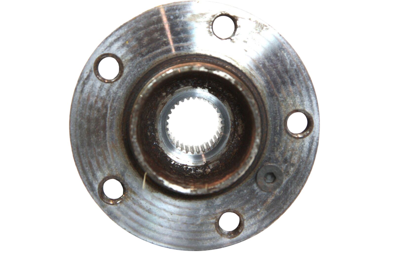 BMW 6 (F06 / F12 / F13) Rear wheel ball bearing BMW 6 SERIES Rear wheel ball bearing OEM 330068...