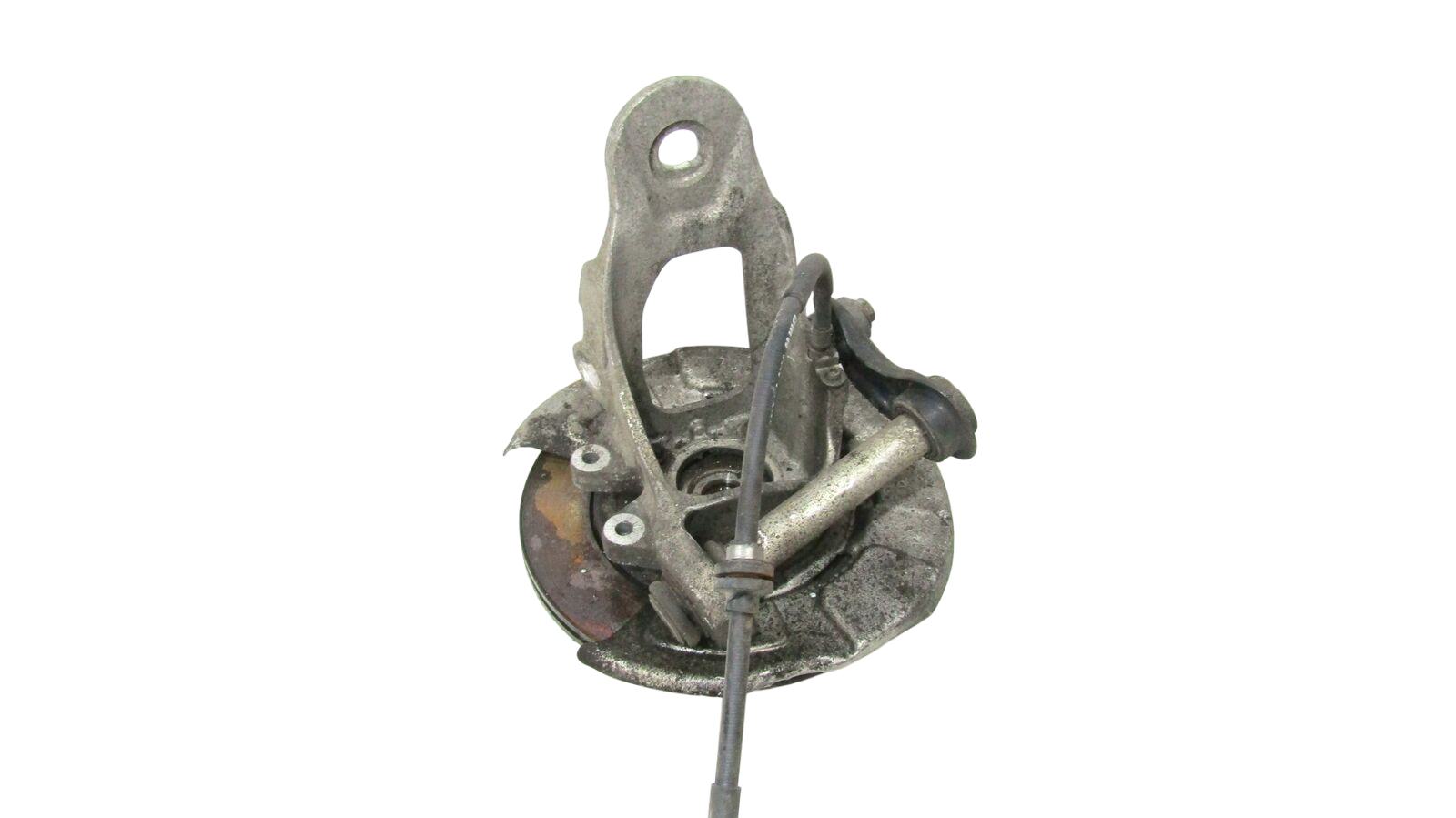BMW X6 (E71 / E72) Rear wheel hub BMW X6 Rear wheel hub OEM 6879101

Part codes: ...