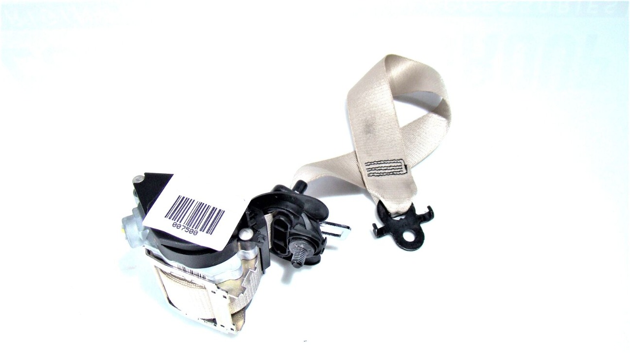 BMW 5 (F10 / F11) Rear seatbelt BMW 5 SERIES Rear seatbelt OEM 72117241754

Par...
