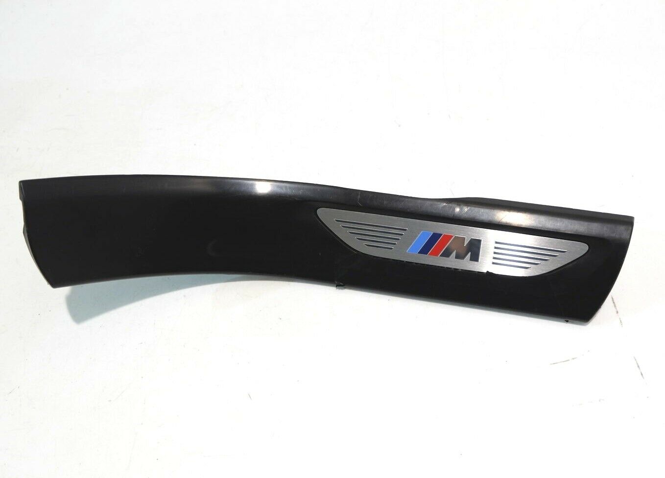 BMW X6 (F16) Front sill trim cover BMW X6 Front sill trim cover OEM 51477369206

P...