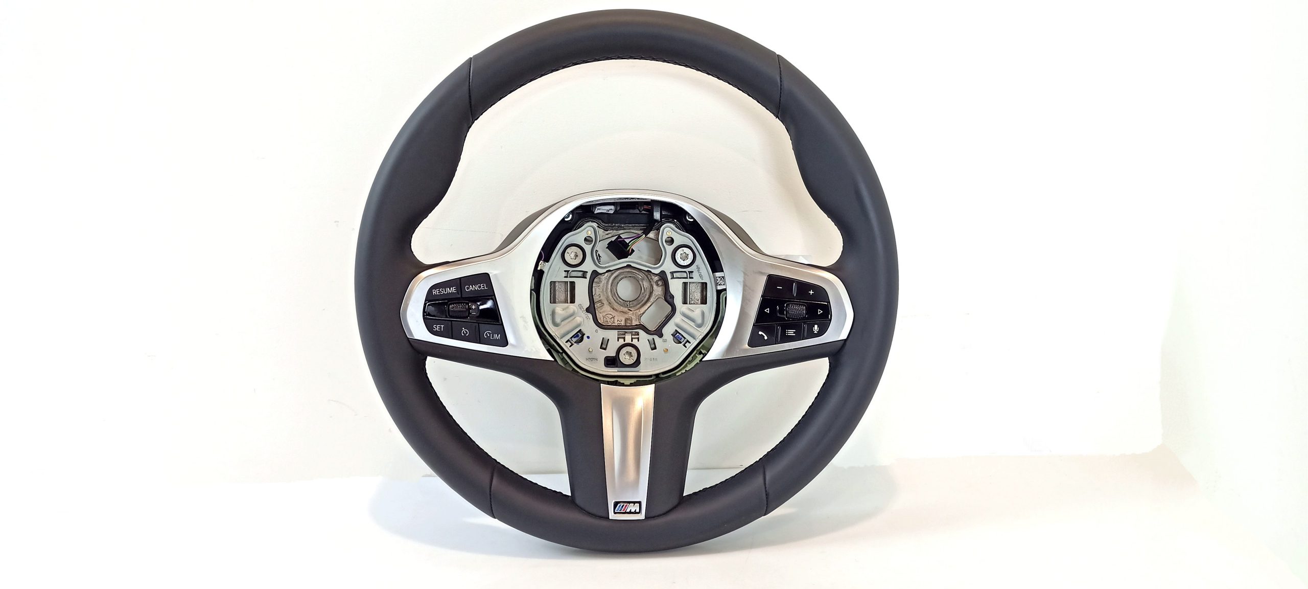 BMW 3 (G20 / G21) steering wheel BMW 3 SERIES Steering Wheel OEM 32308746675

Pa...