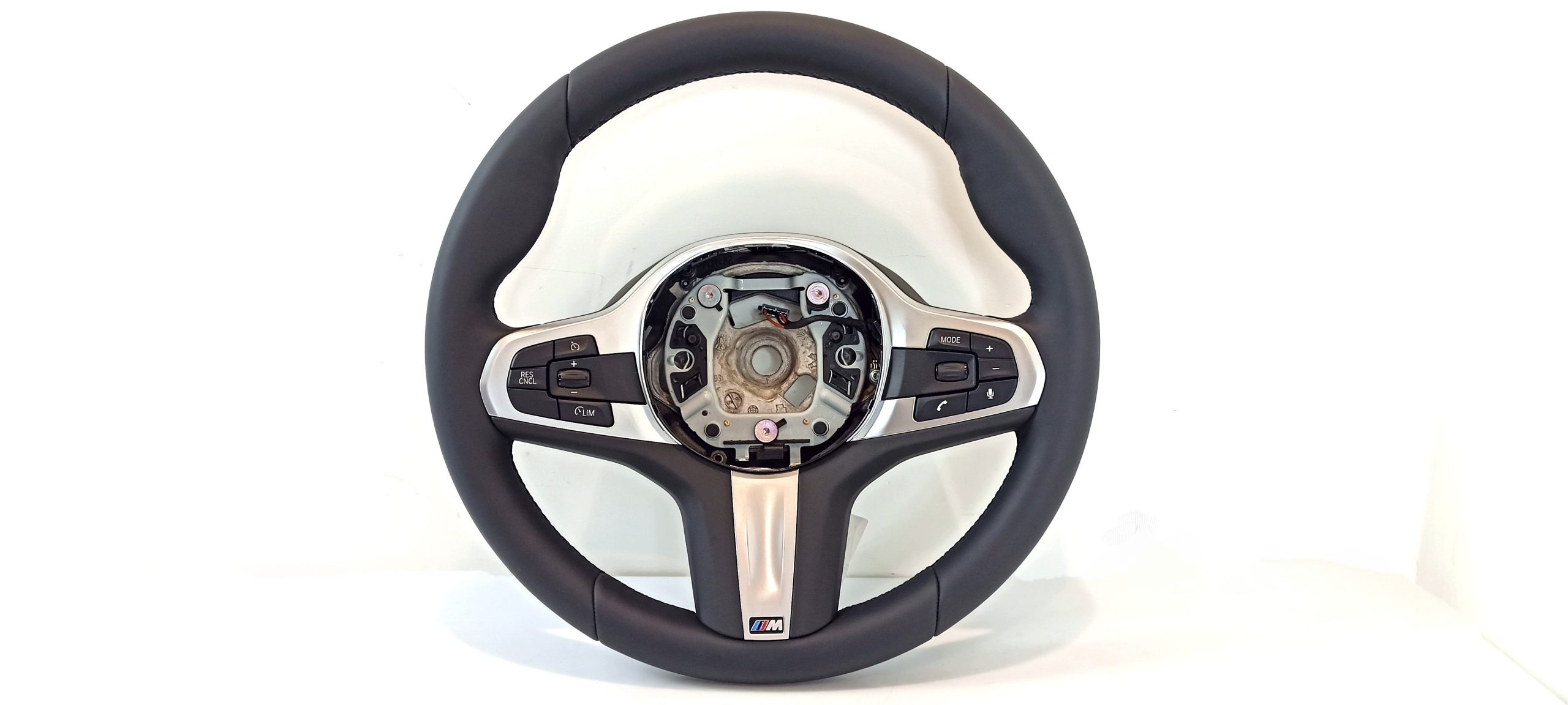 BMW 5 (G30 / G31) steering wheel BMW 5 SERIES Steering Wheel OEM 32308008178

Pa...