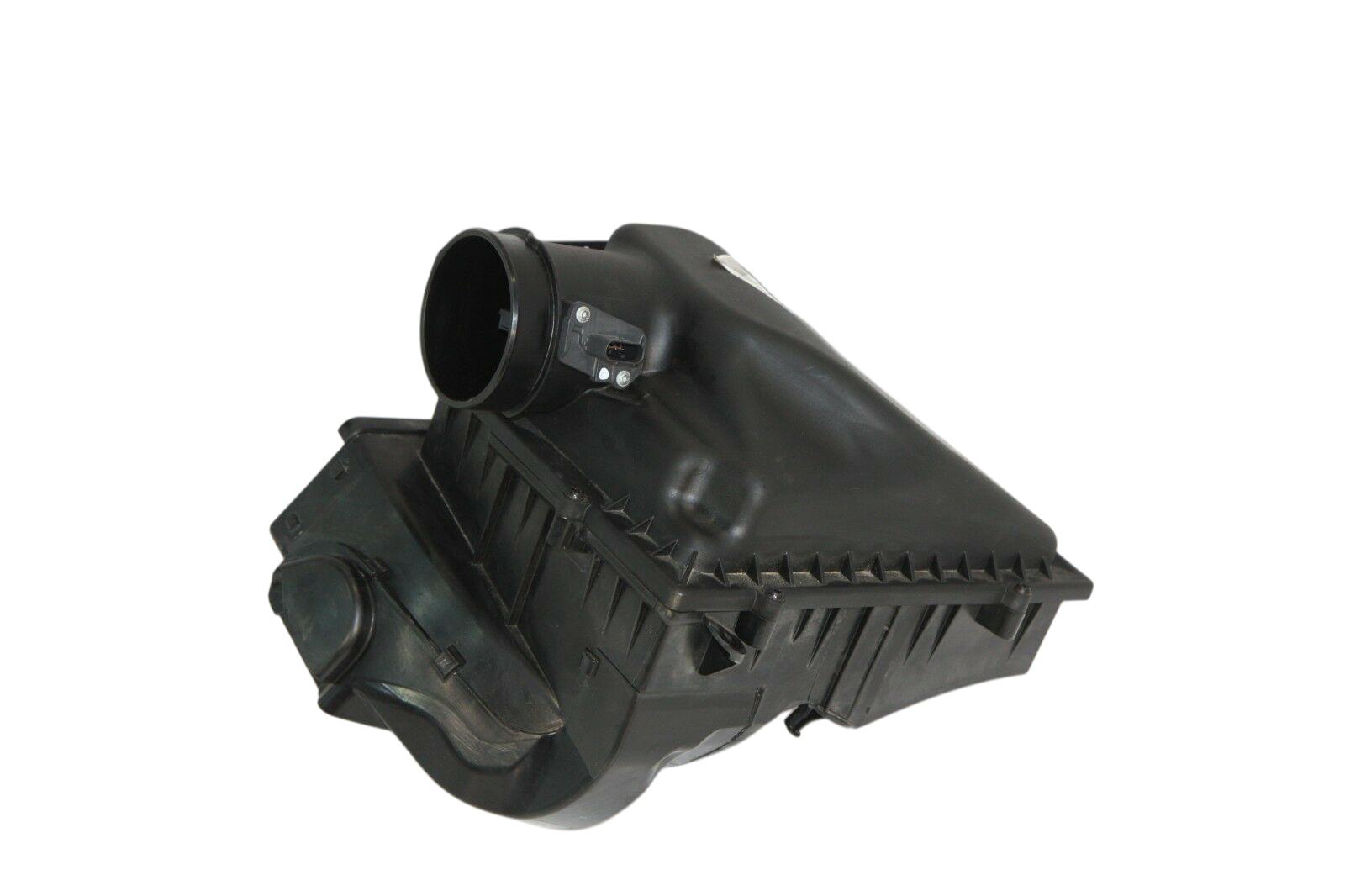 BMW 5 (G30 / G31) Воздухоочиститель  BMW 5 SERIES Air Filter Box OEM 13628580022

Pa...