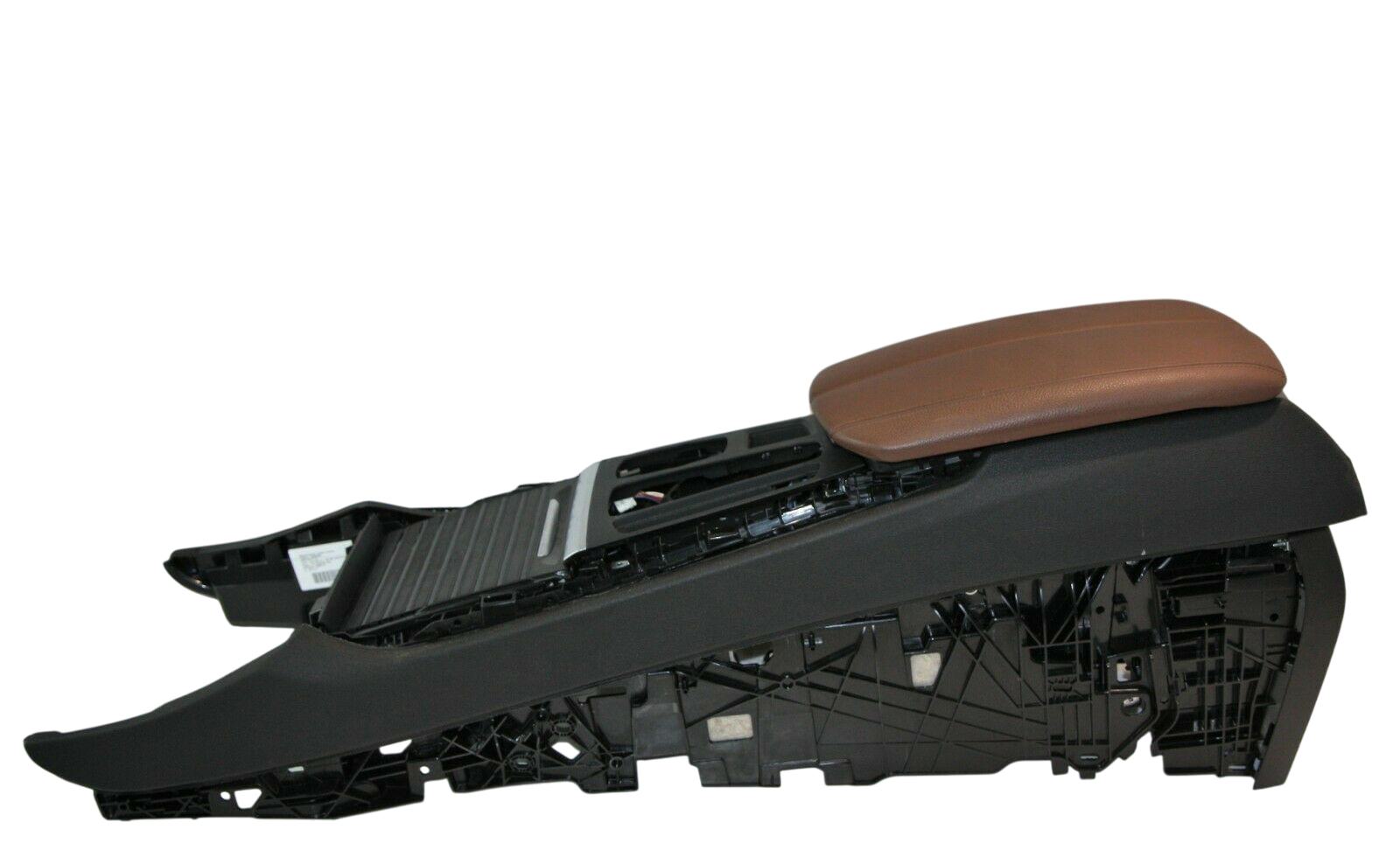 BMW X5 (F15) center console BMW X5 center Console OEM 0S66113

Part codes: ...