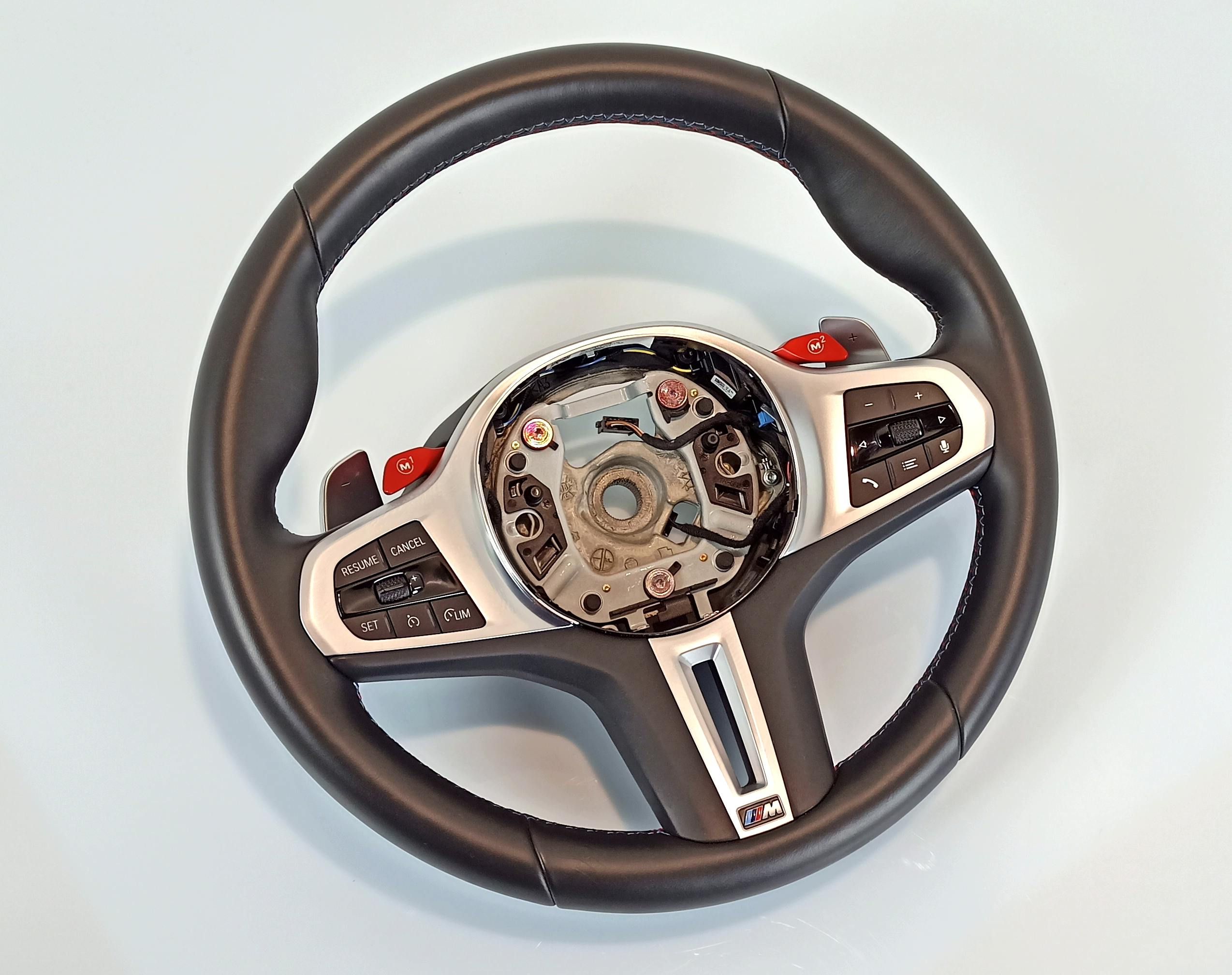 BMW X5 (G05) steering wheel