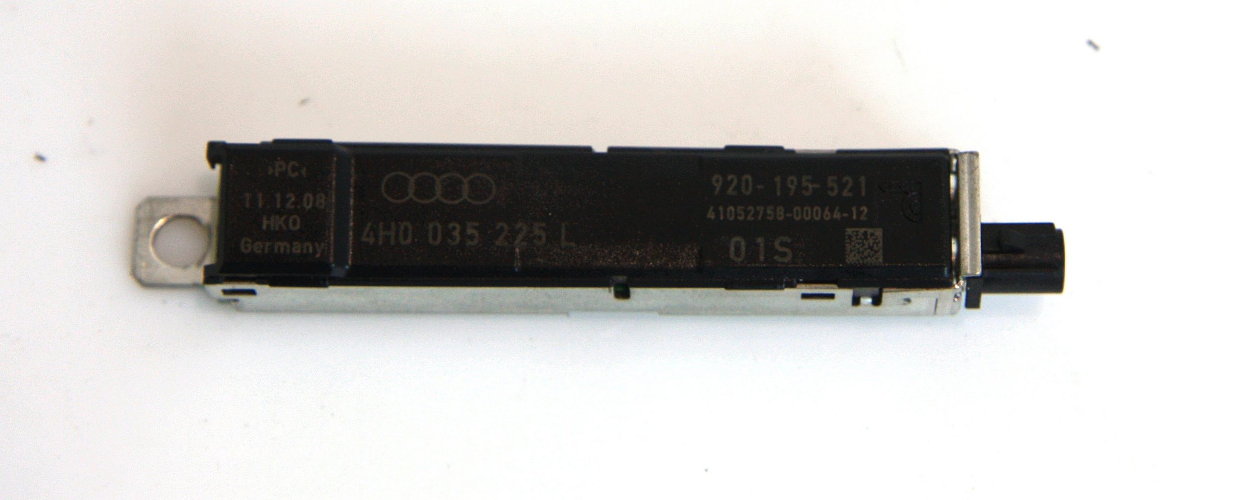 Audi A8 (D4) Aerial antenna amplifier AUDI A8 Aerial antenna amplifier

Generation: A...