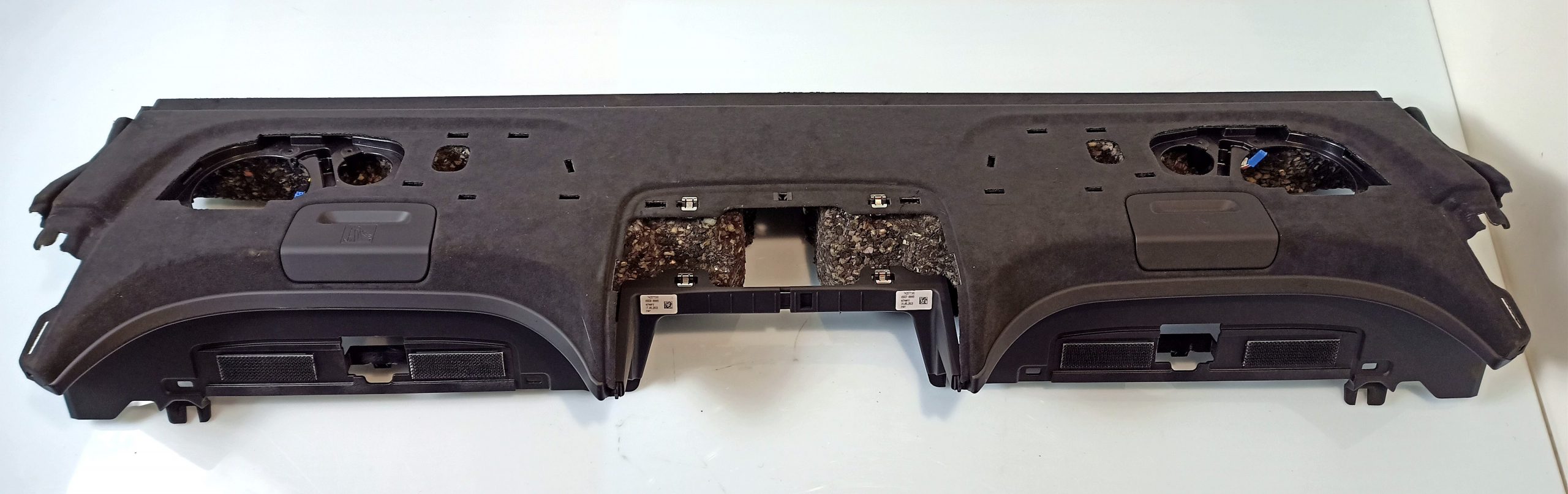 BMW 7 (G11 / G12) Parcel shelf BMW 7 SERIES Parcel shelf OEM 51467411953

Part...