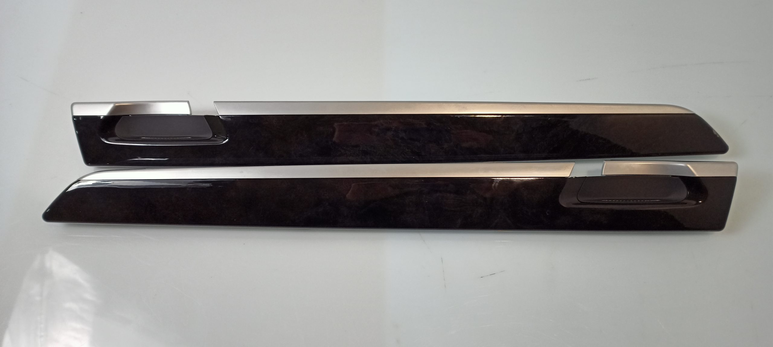 BMW 7 (G11 / G12) Dashboard Trim BMW 7 SERIES Dashboard Trim OEM 51429151205

Pa...