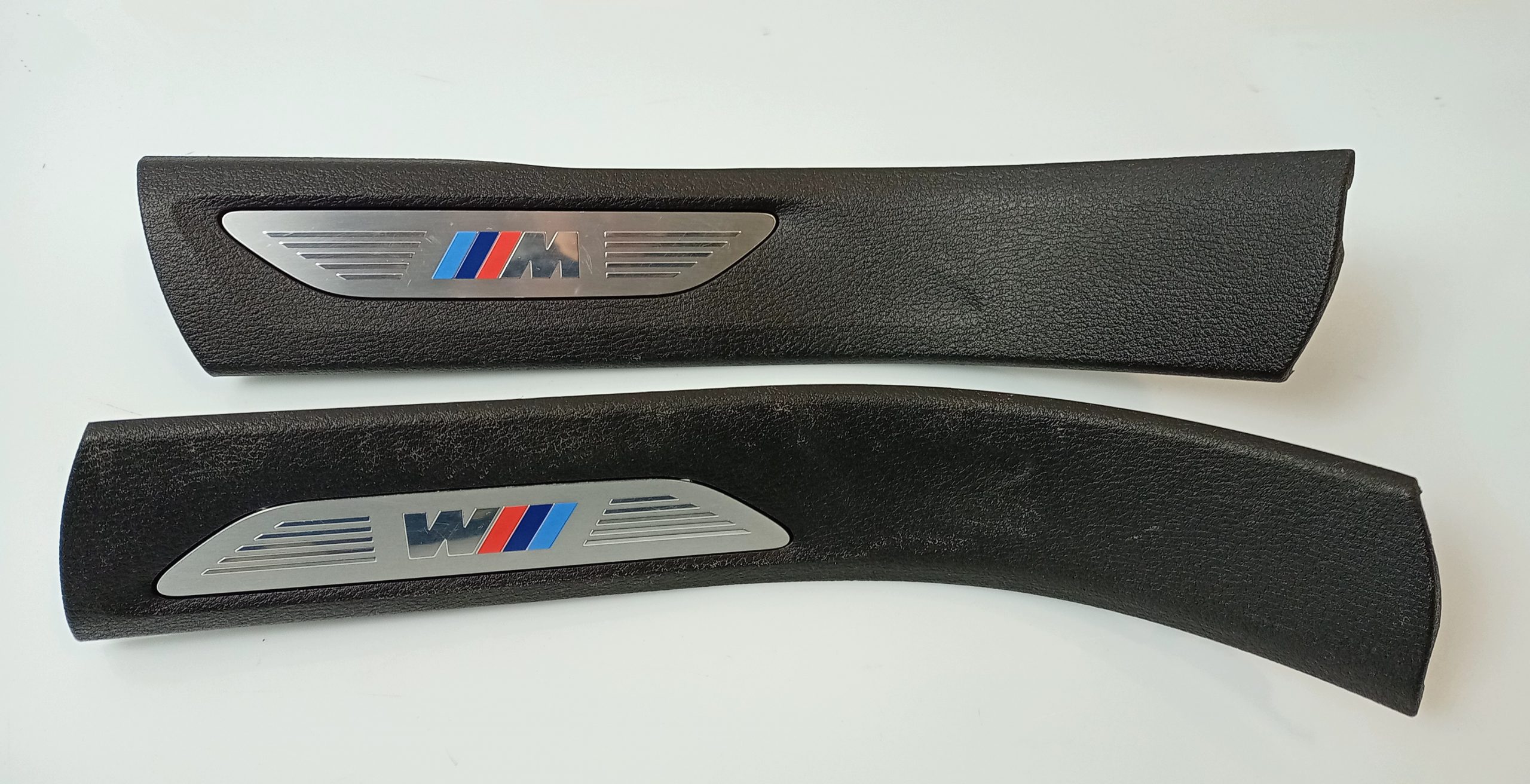 BMW X6 (F16) Rear sill trim cover BMW X6 Rear sill trim cover OEM 51437382255

Pa...