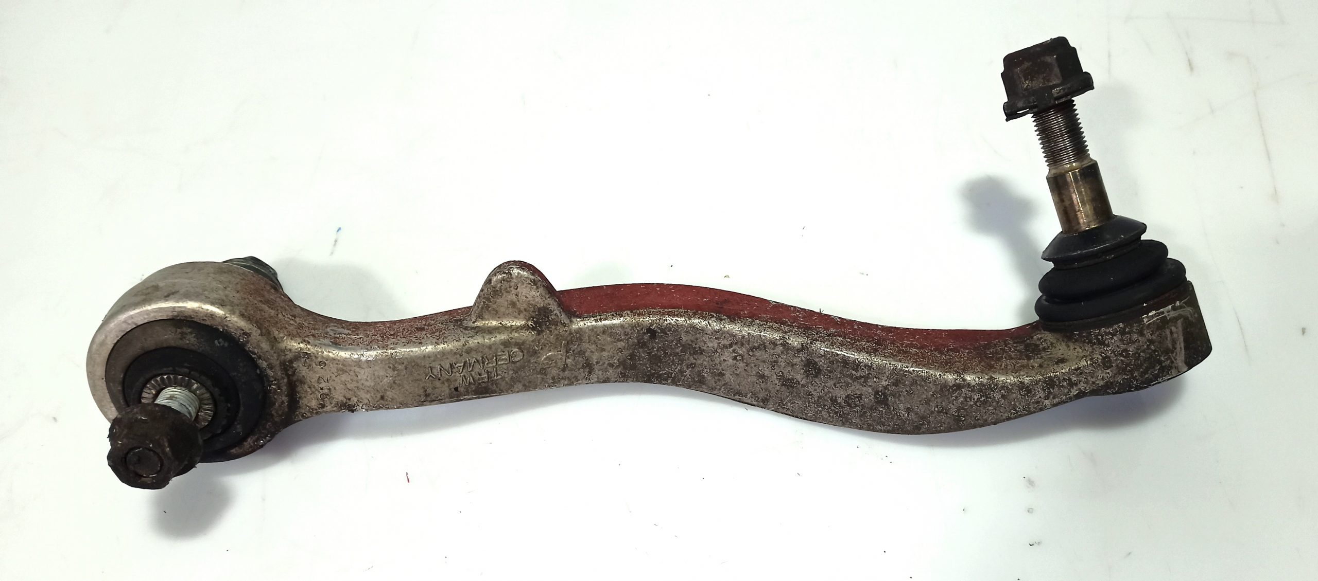 BMW 7 (E65 / E66 / E67 / E68) Front control arm BMW 7 SERIES Front control arm OEM 31126770451
...