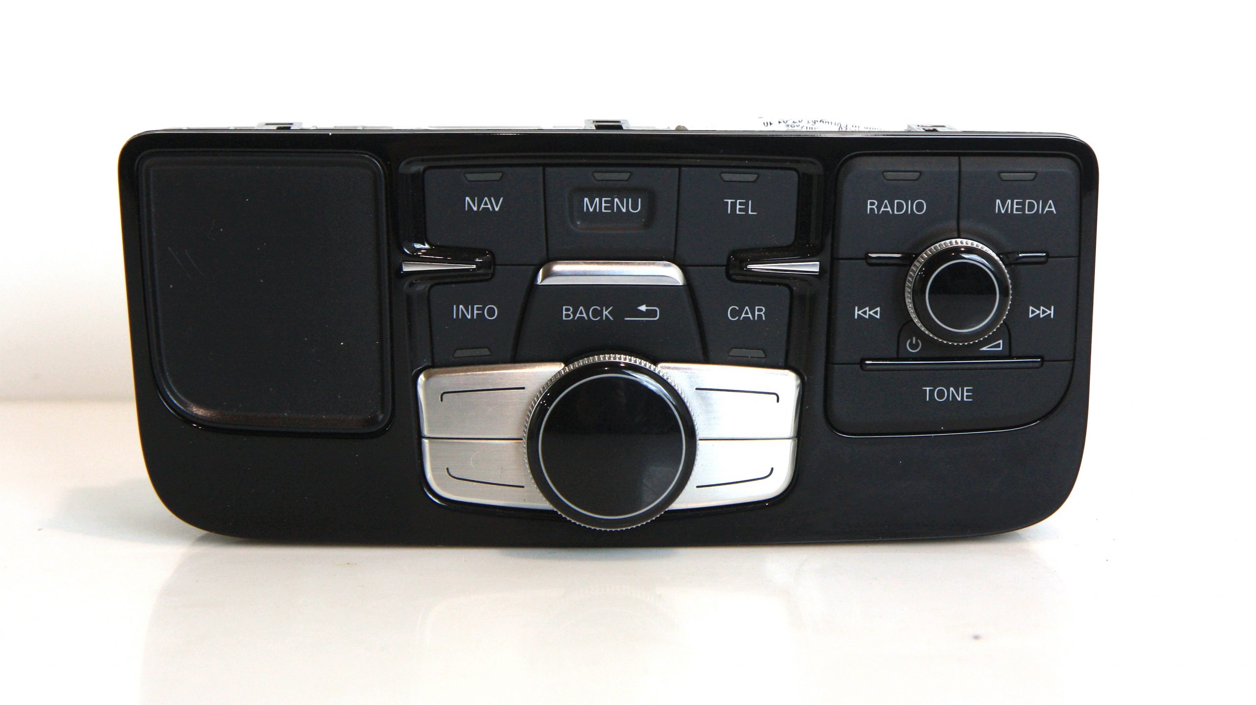 Audi A8 (D4) Head unit multimedia control AUDI A8 Head unit multimedia control

Generatio...