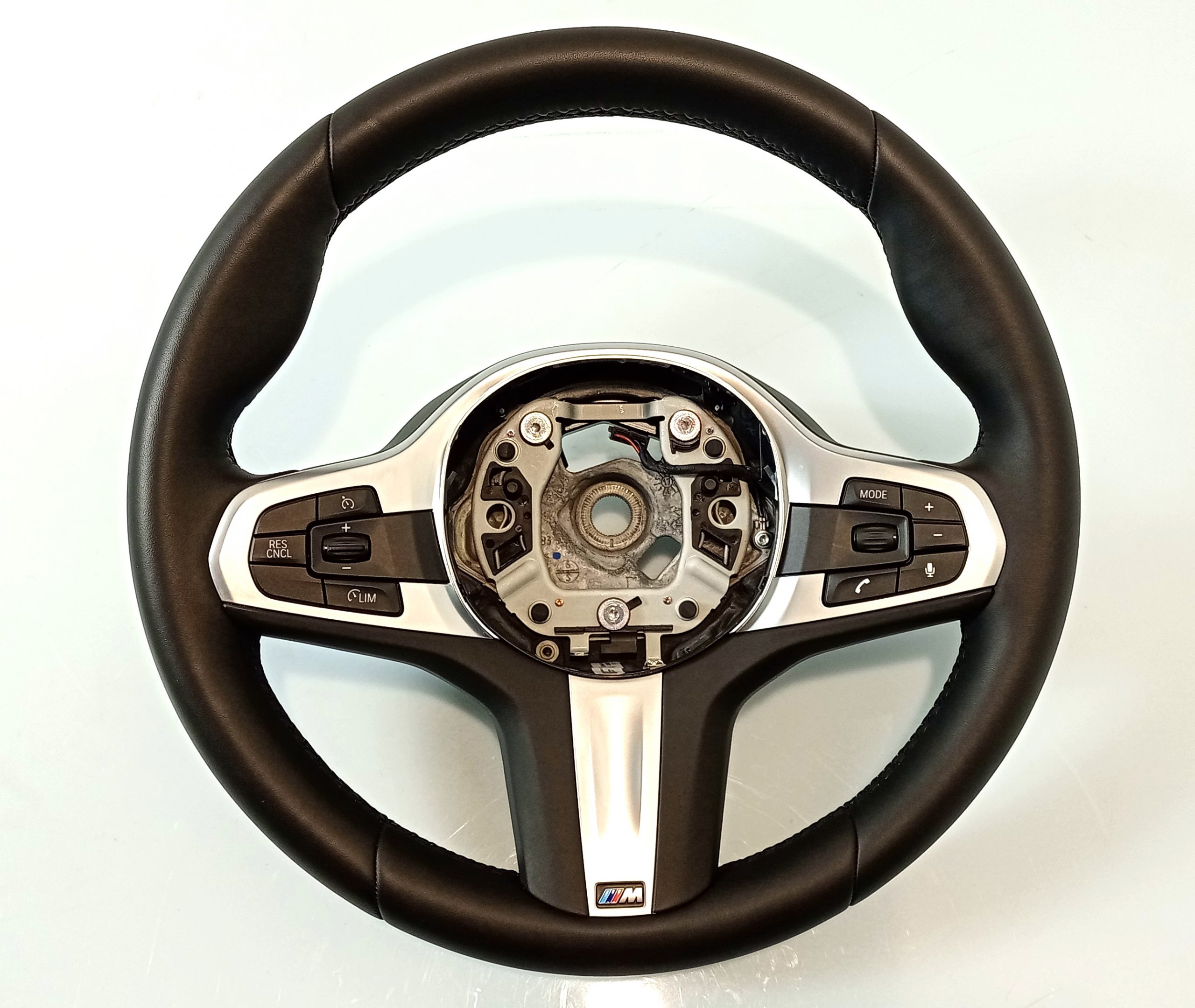 BMW 5 (G30 / G31) steering wheel BMW 5 SERIES Steering Wheel OEM 32307856289

Pa...
