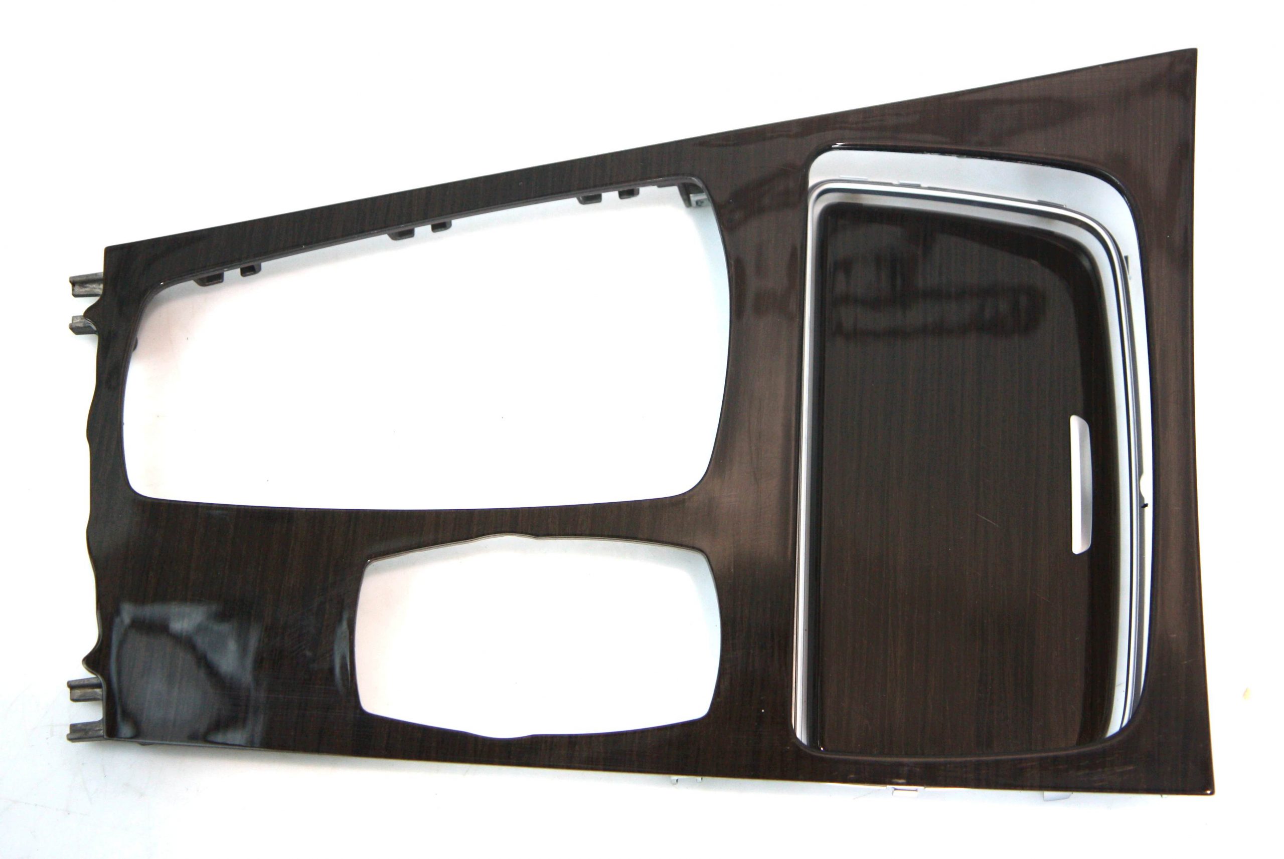 BMW 7 (G11 / G12) Center console decorative trim BMW 7 SERIES Center console decorative trim OEM...
