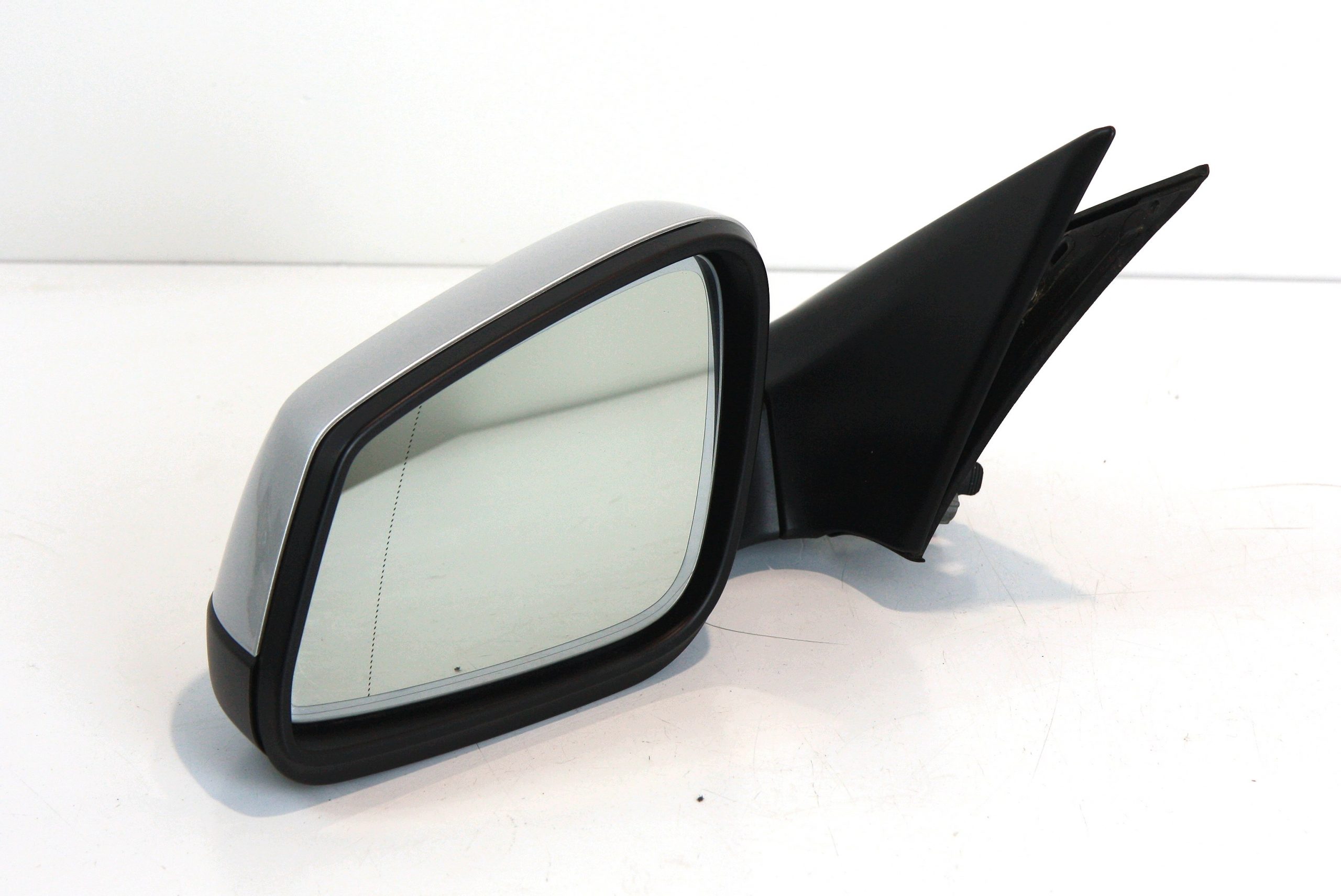 BMW 5 (F10 / F11) Front door electric wing mirror BMW 5 SERIES Front door electric wing mirror OE...